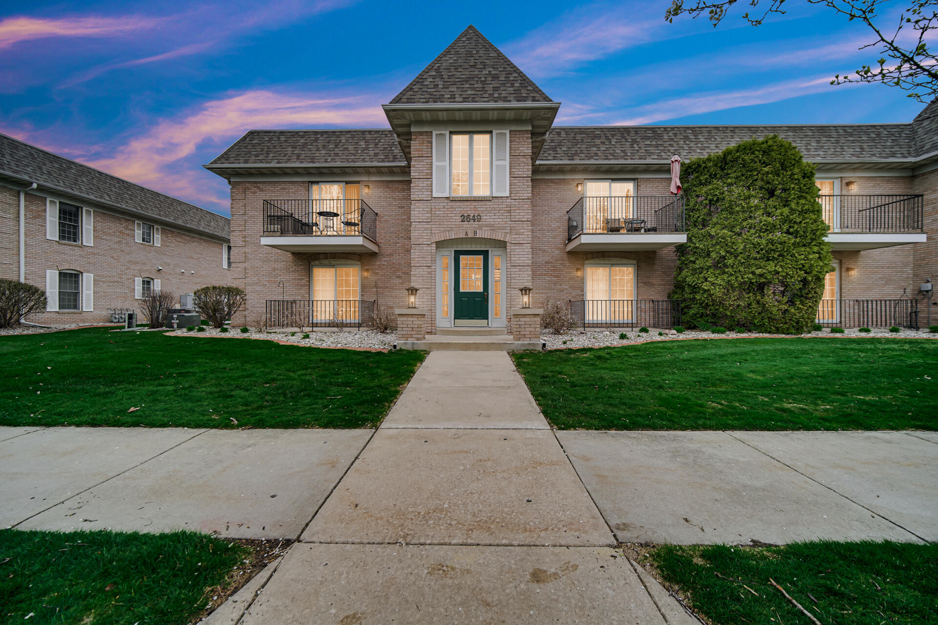2649 Georgetowne, Highland, IN #B2, 46322; Image #2