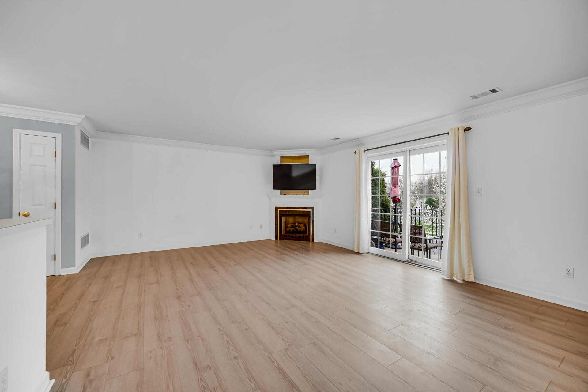 2649 Georgetowne, Highland, IN #B2, 46322; Image #4