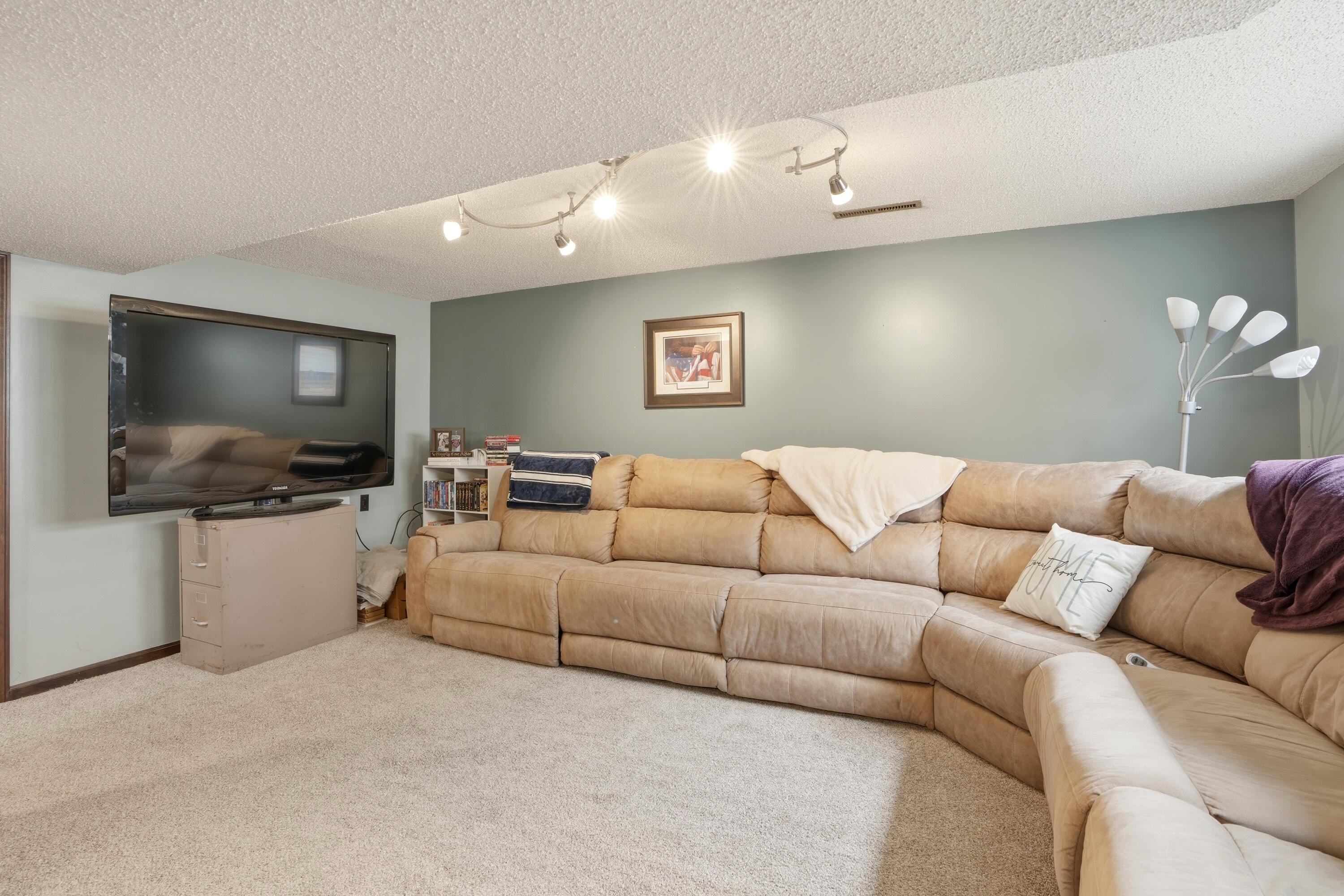 3726 W 79th Avenue, Merrillville, IN 46410; Image #8