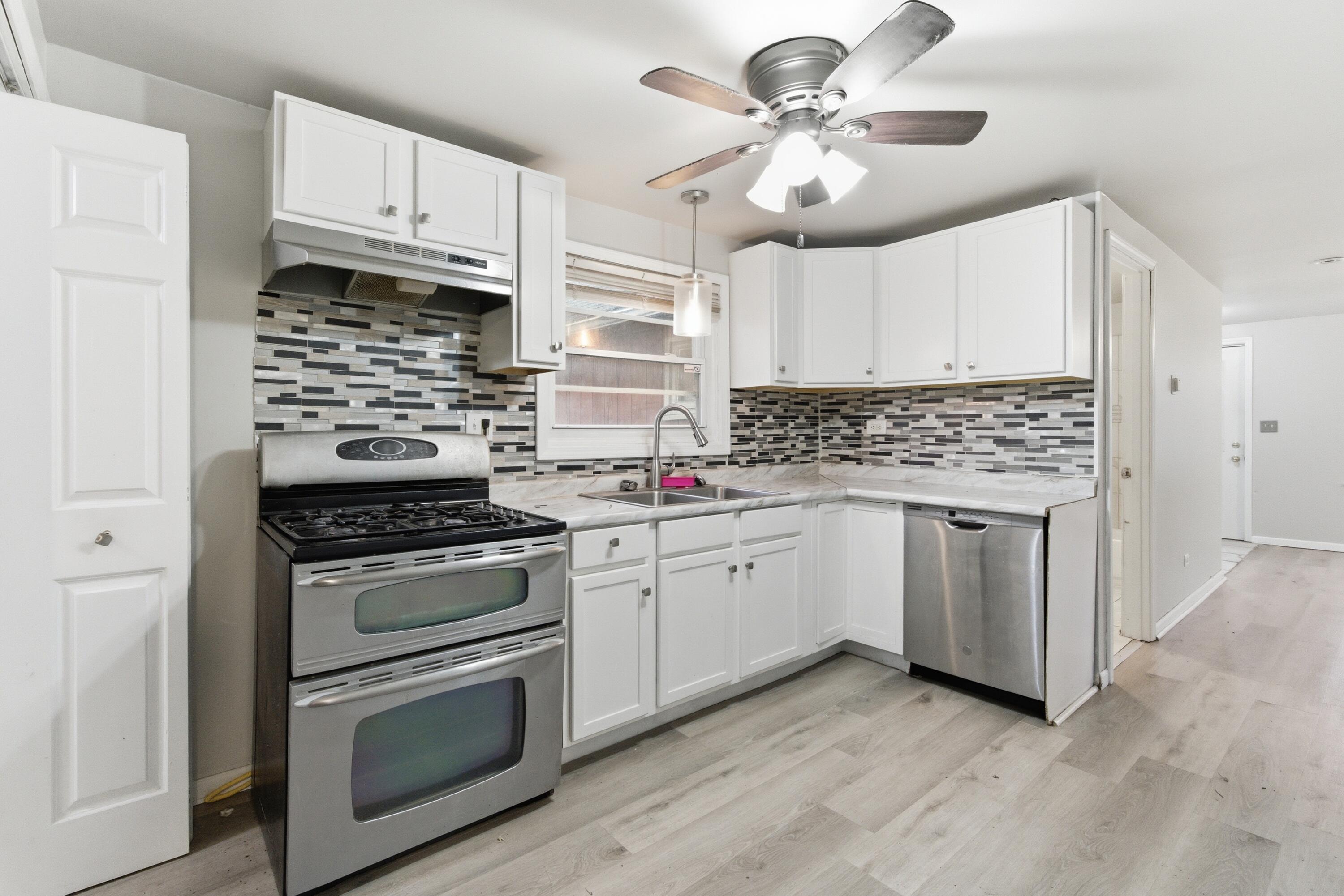 952 Willard Street, Gary, IN 46404; Image #7