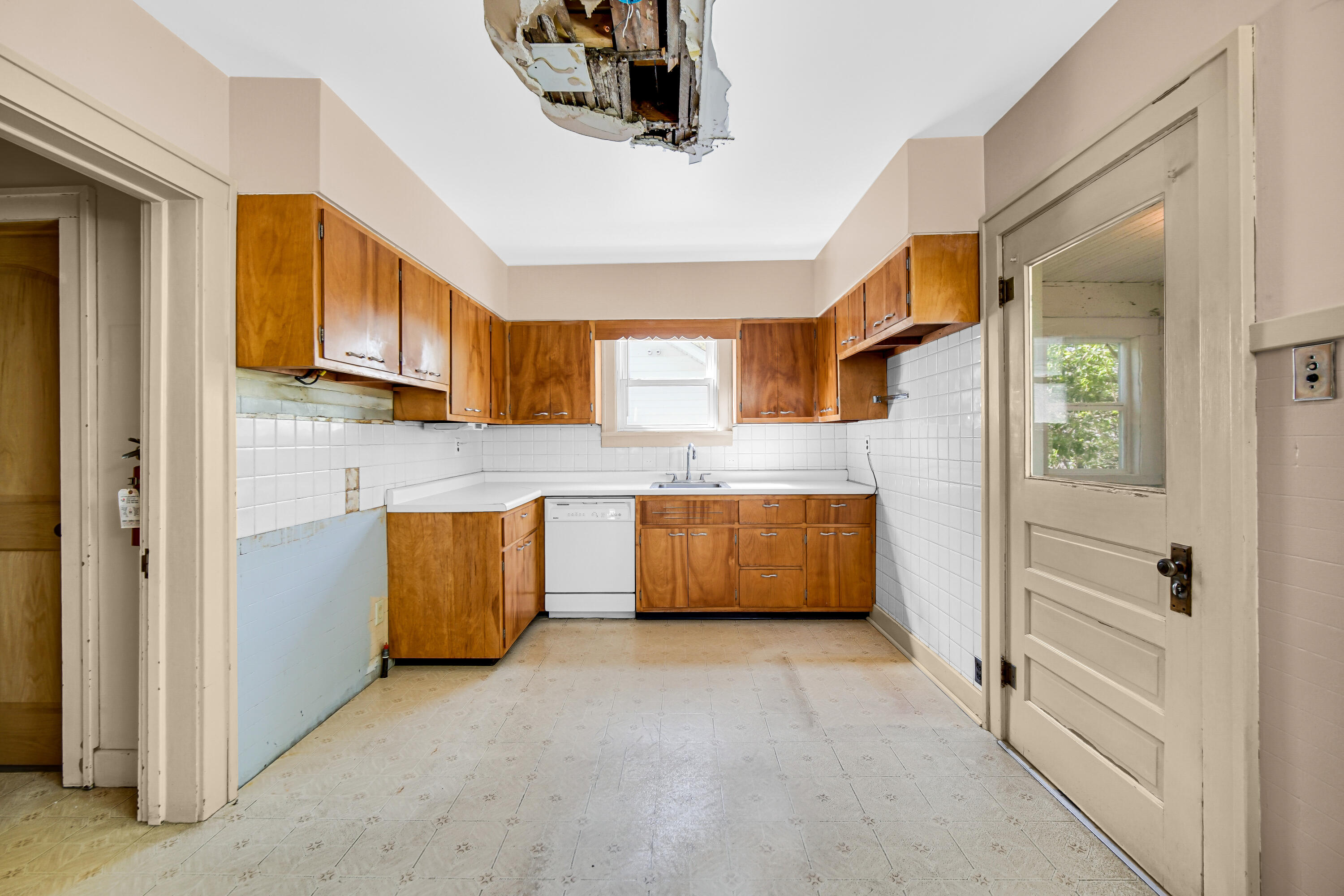 415 Elmhurst Street, Valparaiso, IN 46385; Image #12