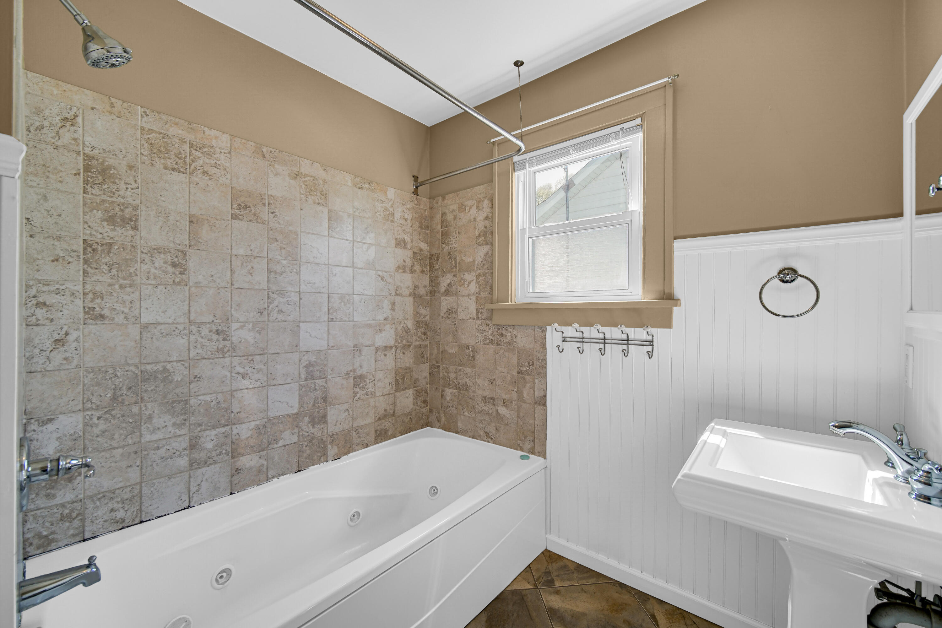 415 Elmhurst Street, Valparaiso, IN 46385; Image #16