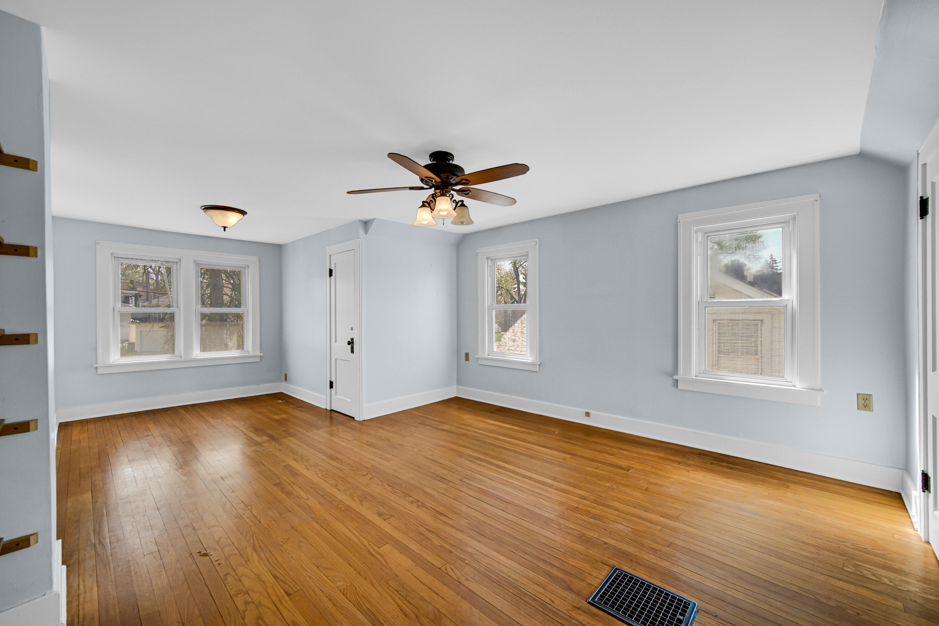 415 Elmhurst Street, Valparaiso, IN 46385; Image #19