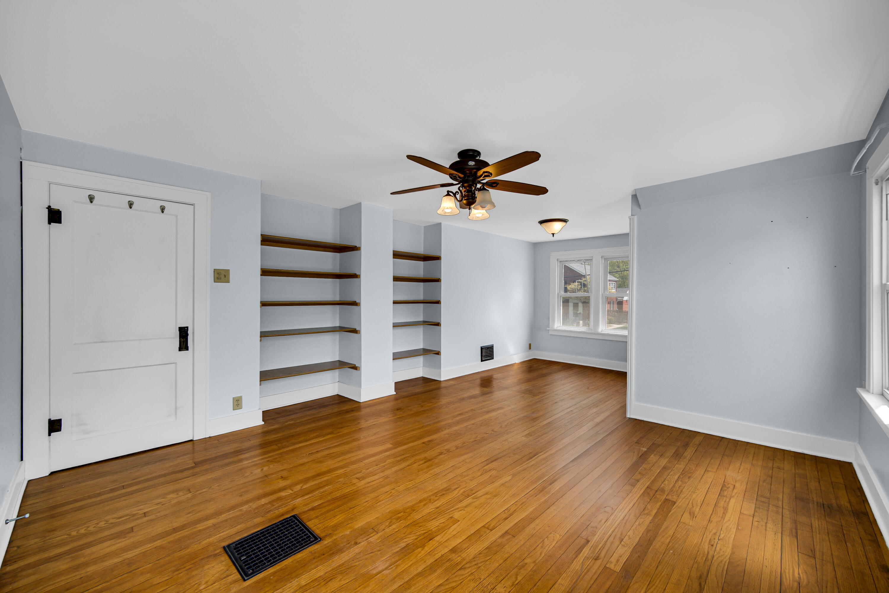 415 Elmhurst Street, Valparaiso, IN 46385; Image #20