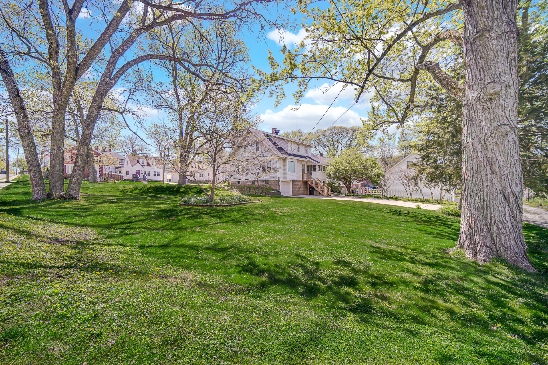 415 Elmhurst Street, Valparaiso, IN 46385; Image #3