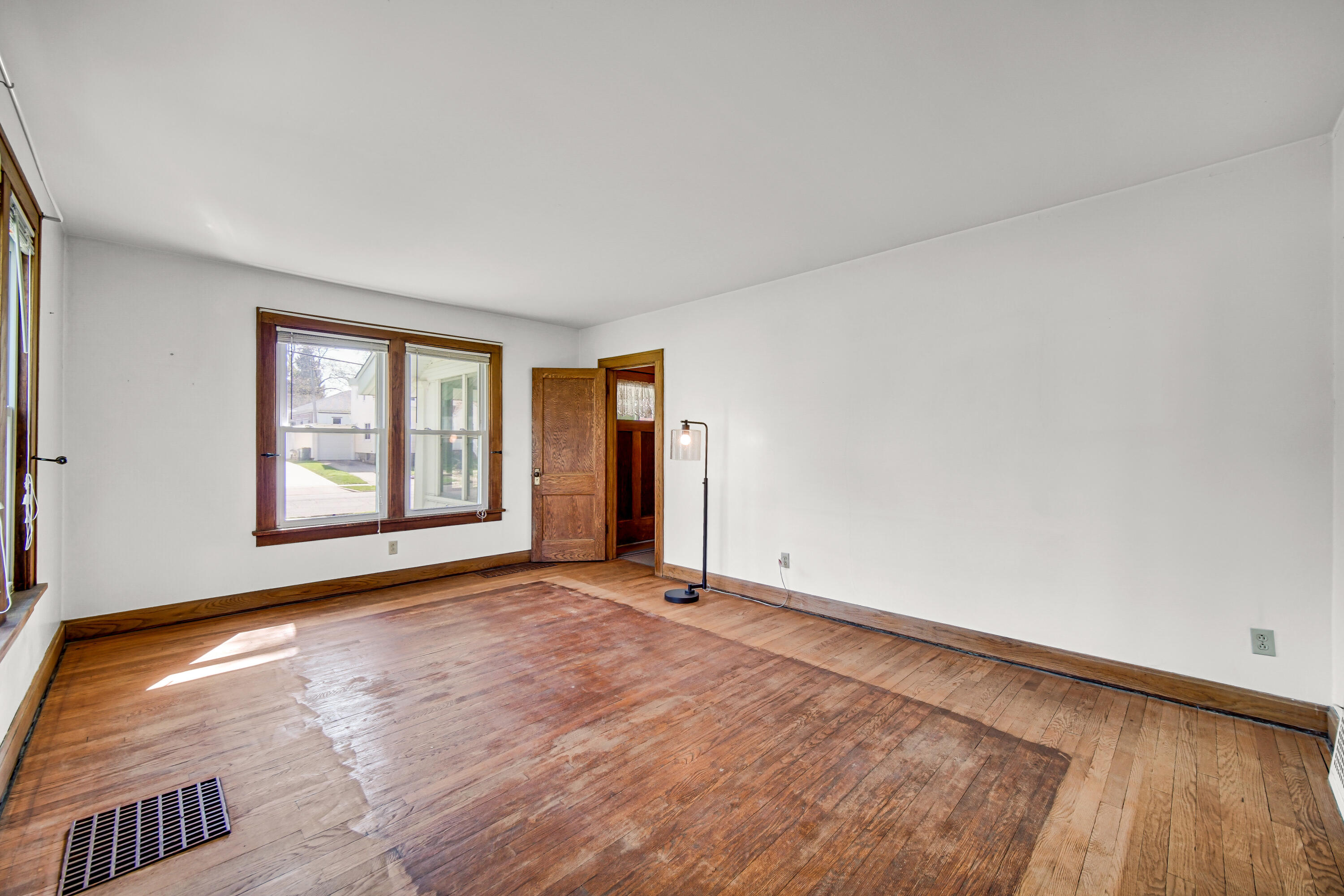 415 Elmhurst Street, Valparaiso, IN 46385; Image #8