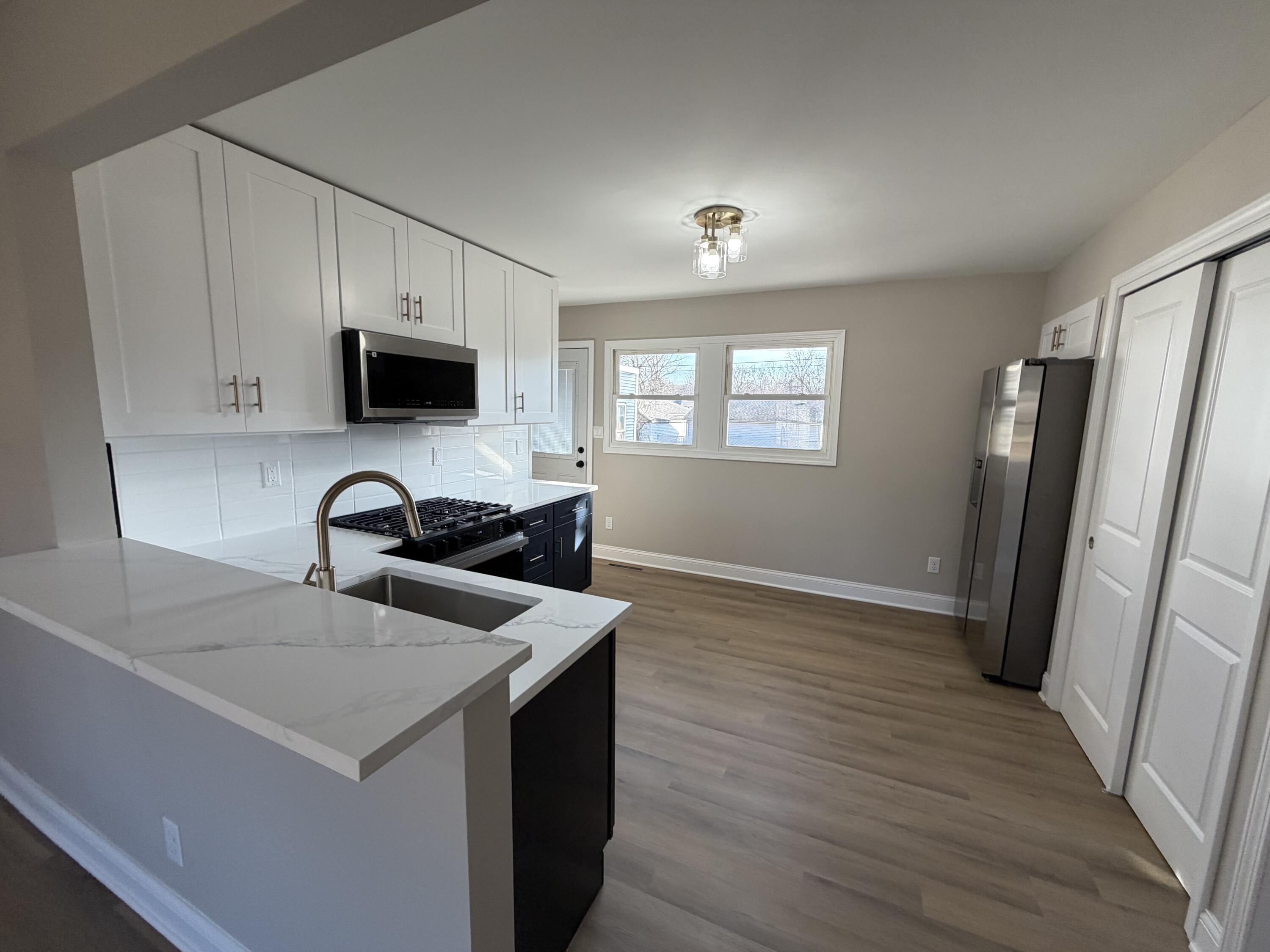 2933 W 38th Place, Hobart, IN 46342; Image #5