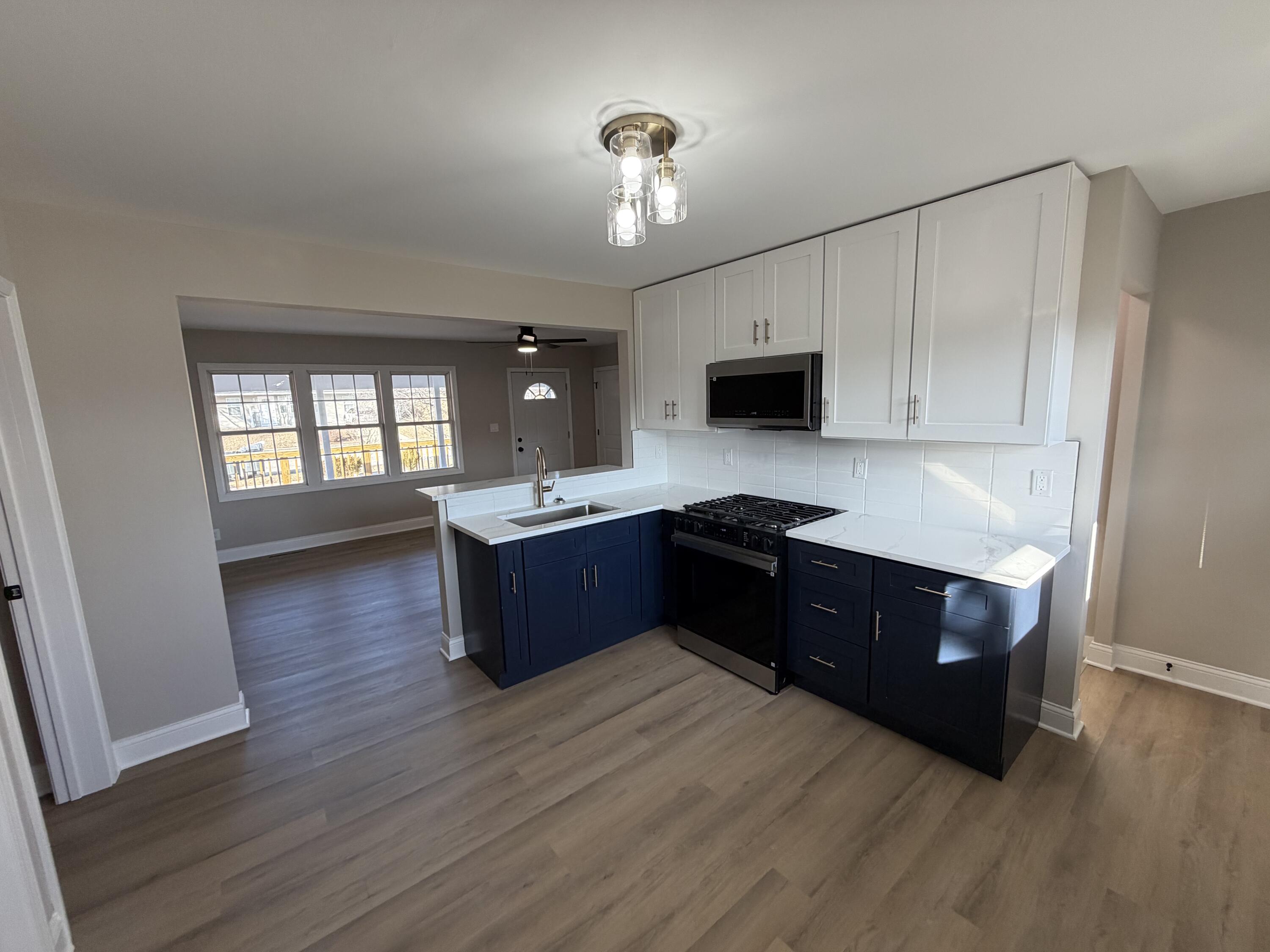 2933 W 38th Place, Hobart, IN 46342; Image #6