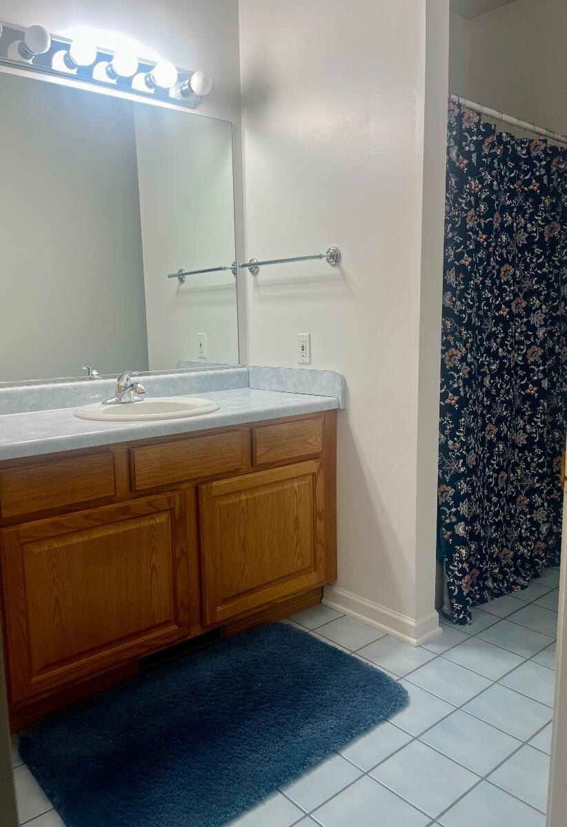 1649 Redbud Drive, Hobart, IN 46342; Image #8