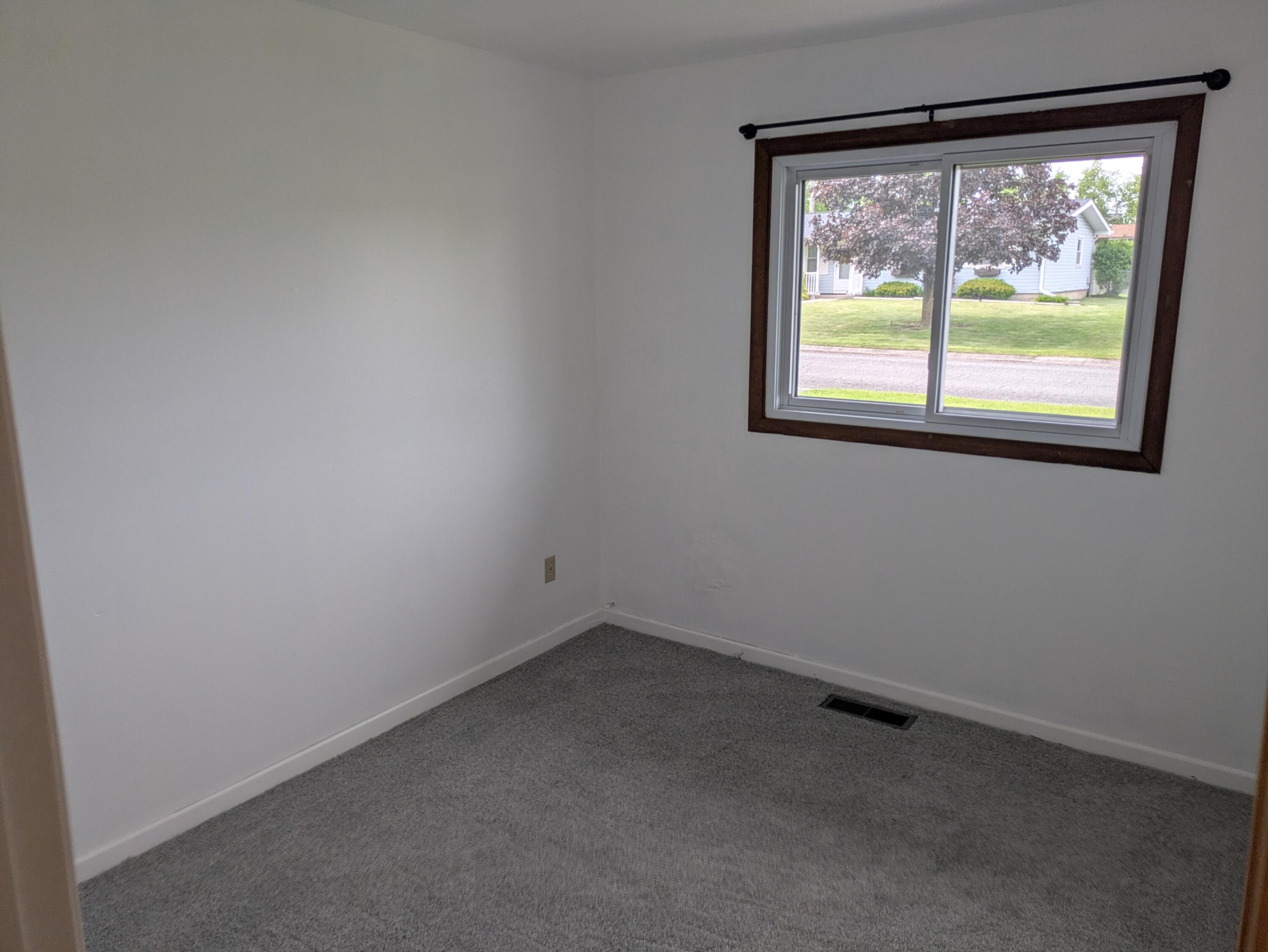 414 Salt Creek Parkway, Valparaiso, IN 46385; Image #14