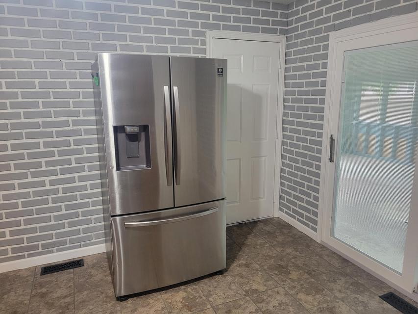 414 Salt Creek Parkway, Valparaiso, IN 46385; Image #7