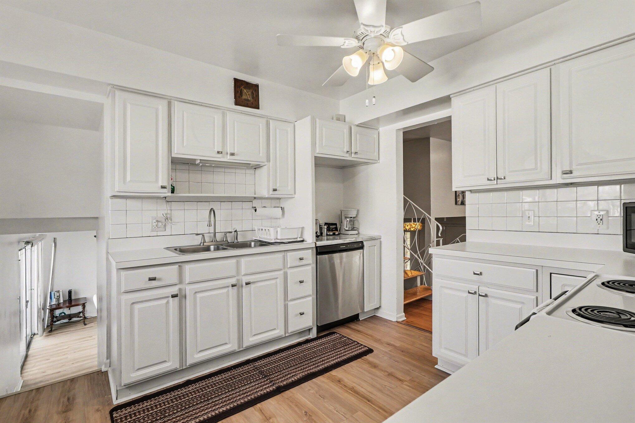551 N Union Place, Gary, IN 46403; Image #15