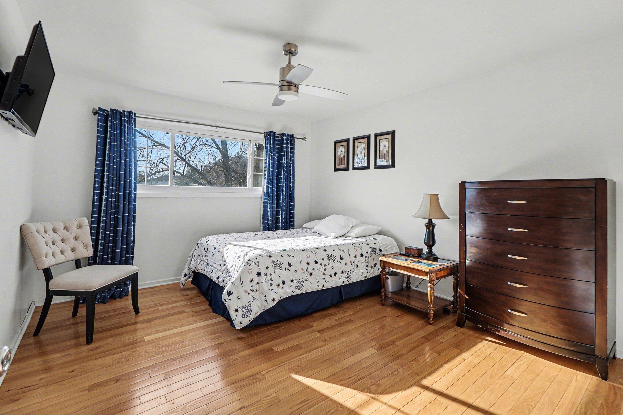 551 N Union Place, Gary, IN 46403; Image #22