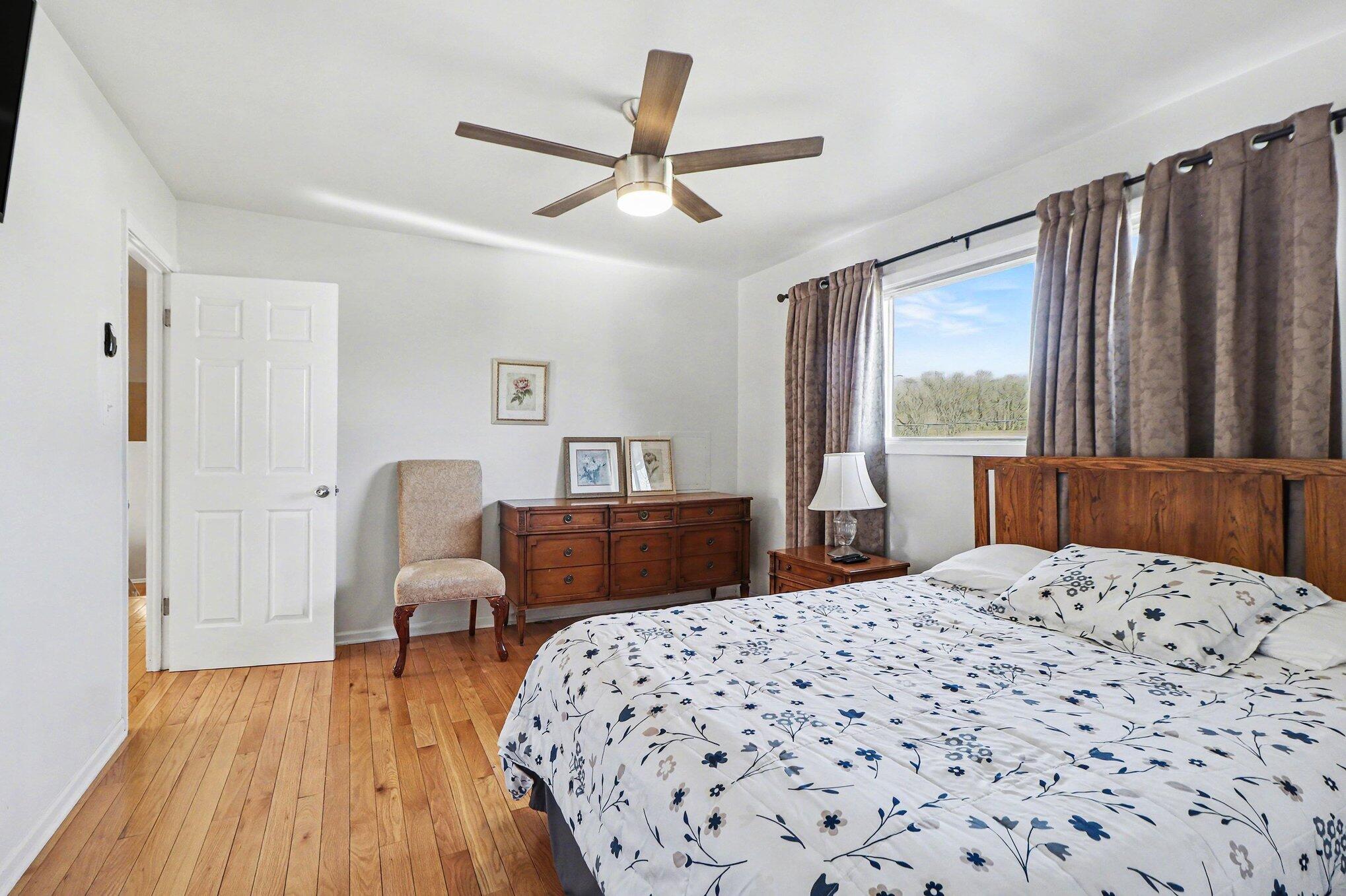 551 N Union Place, Gary, IN 46403; Image #24