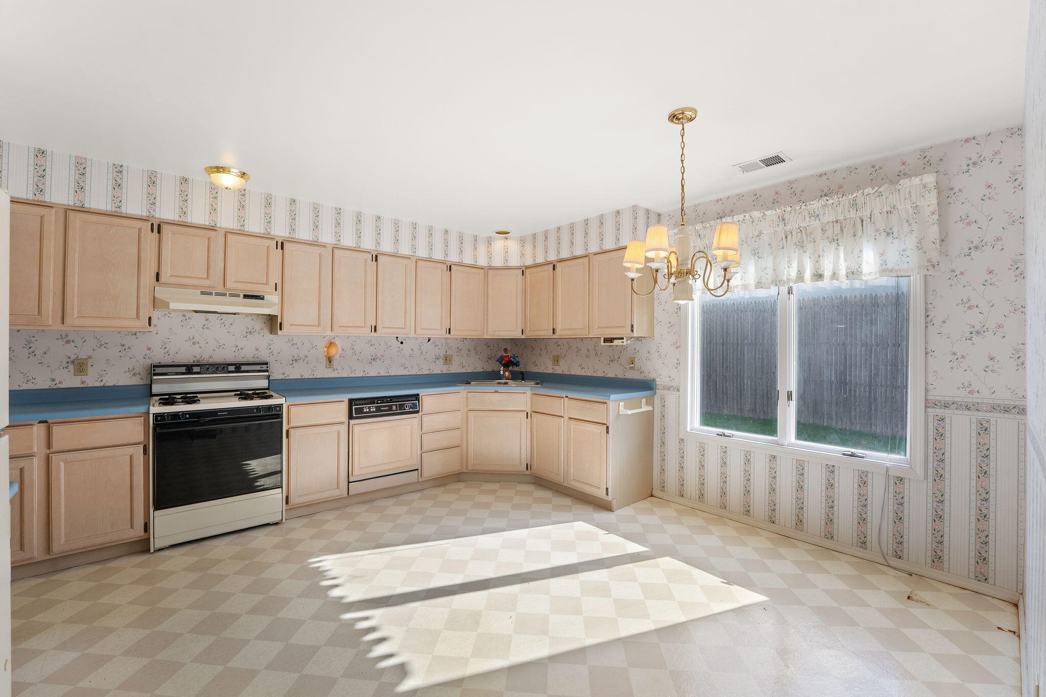 823 Spruce Lane, Schererville, IN 46375; Image #6