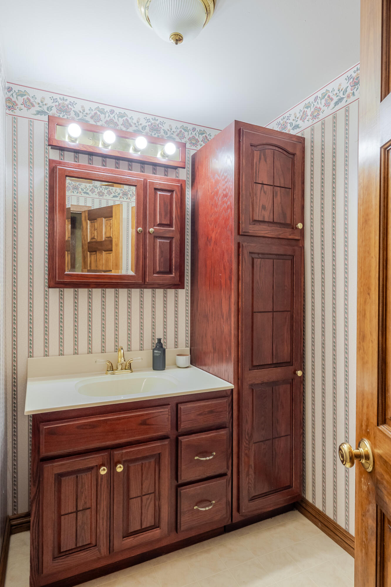 2402 Linda Road, Valparaiso, IN 46383; Image #16