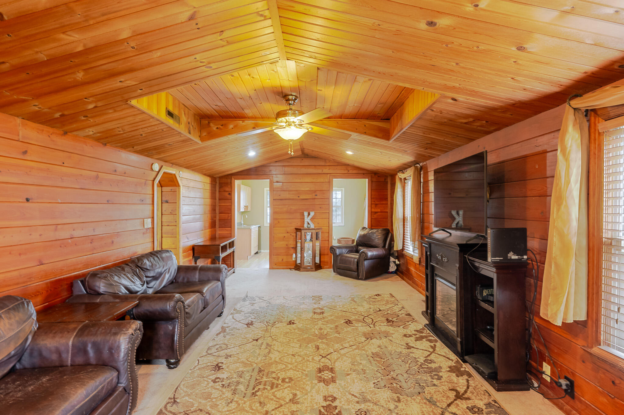 2402 Linda Road, Valparaiso, IN 46383; Image #18