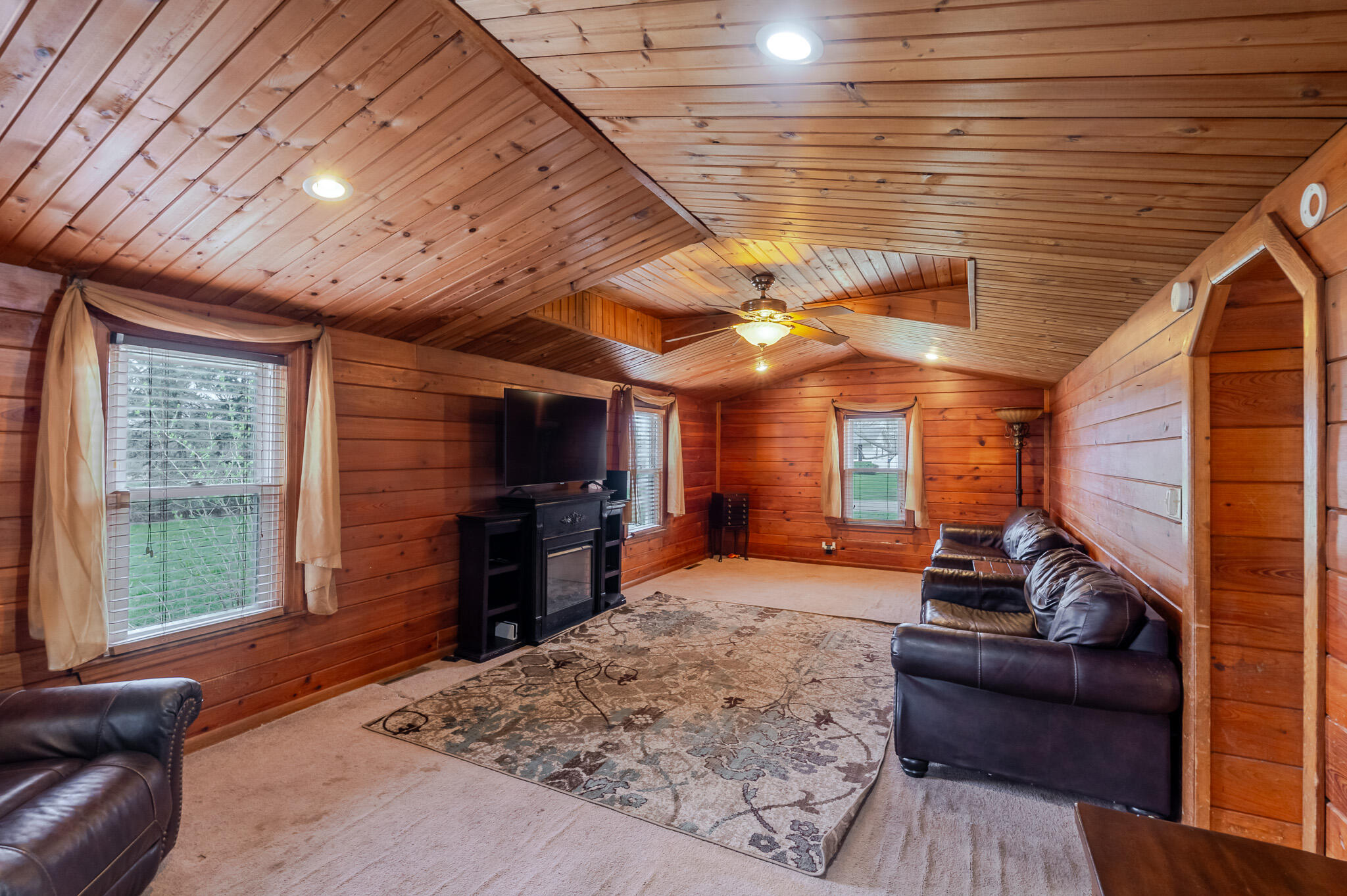 2402 Linda Road, Valparaiso, IN 46383; Image #19