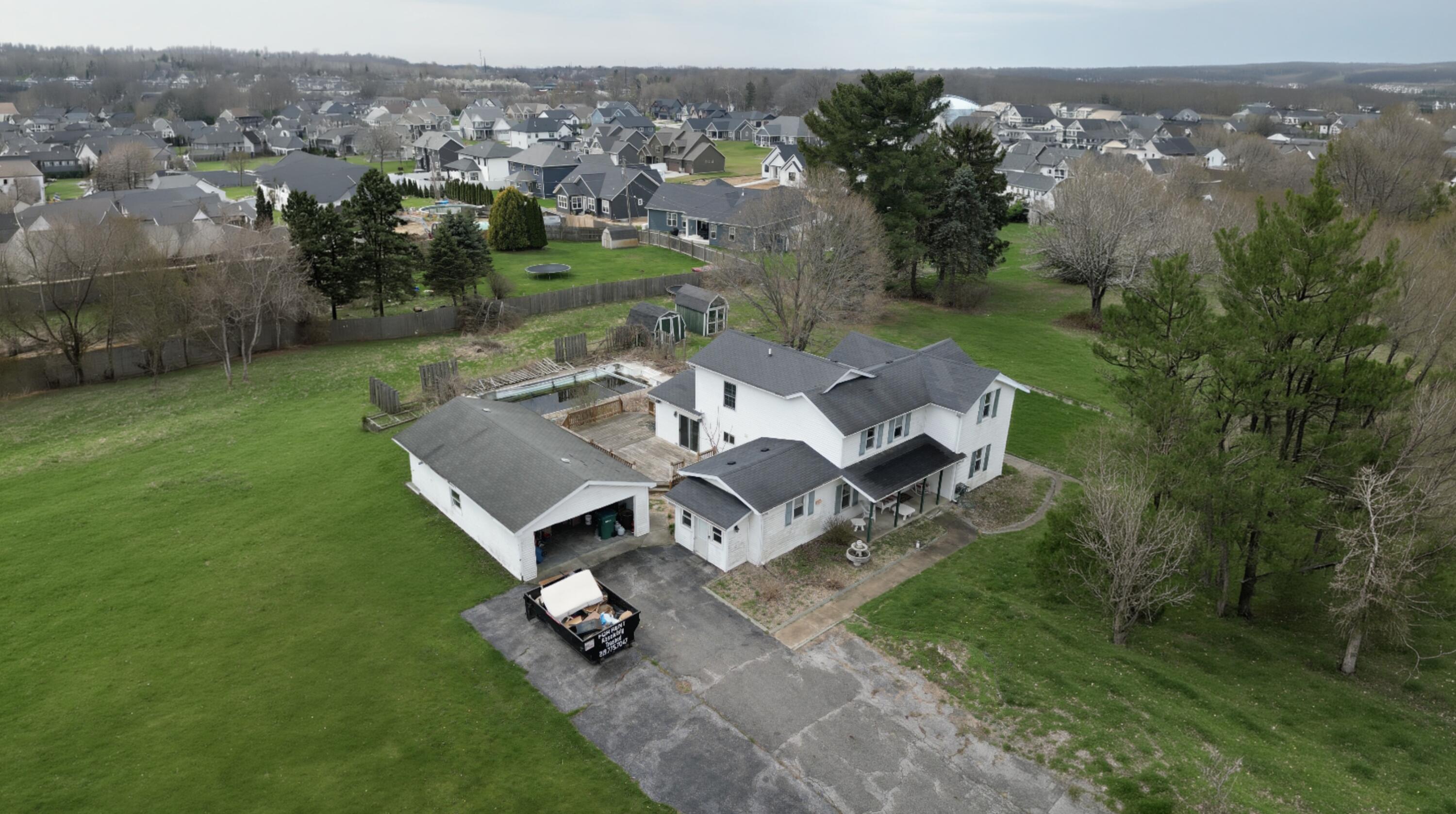 2402 Linda Road, Valparaiso, IN 46383; Image #2