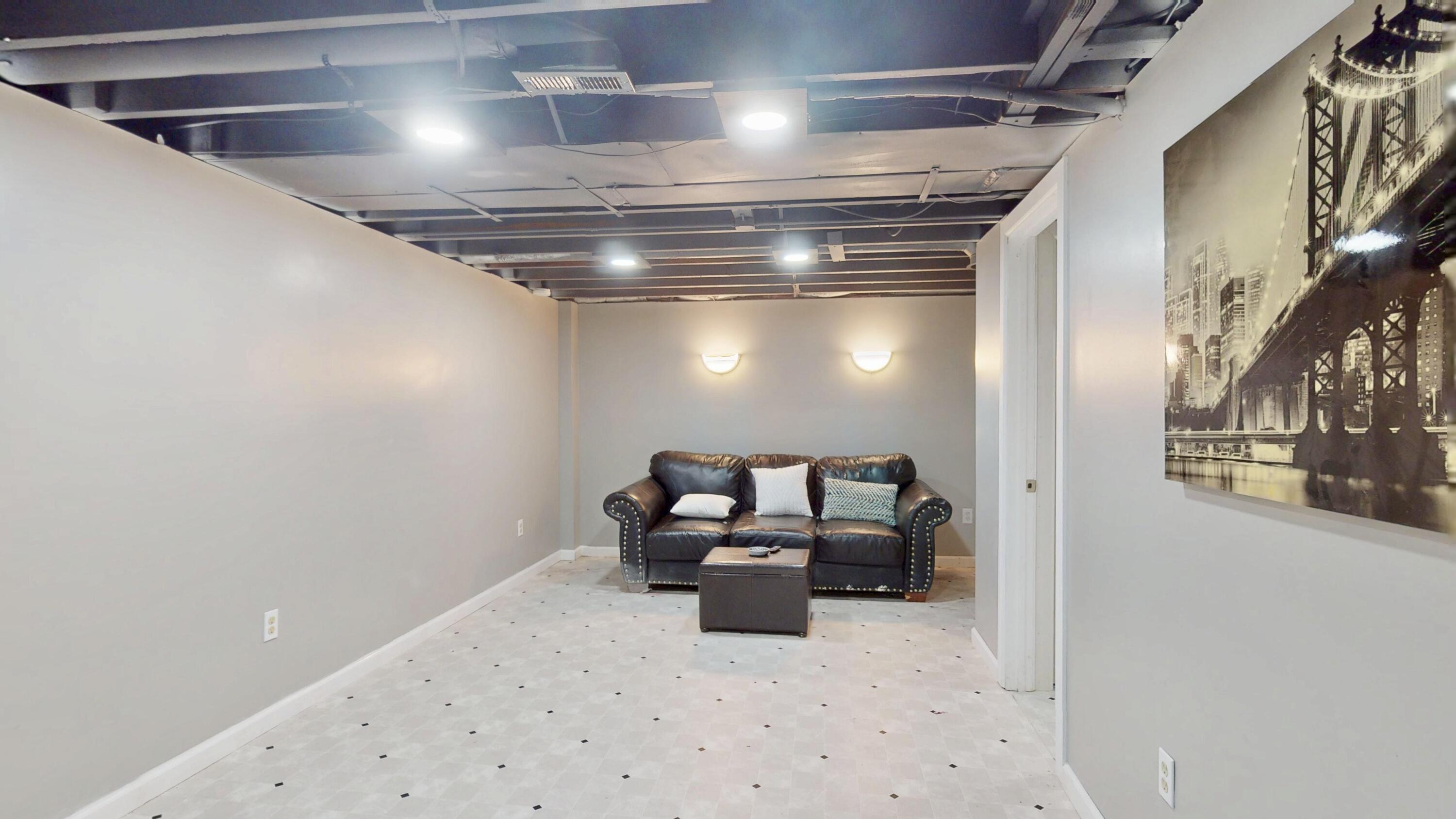 4650 Van Buren Street, Gary, IN 46408; Image #21