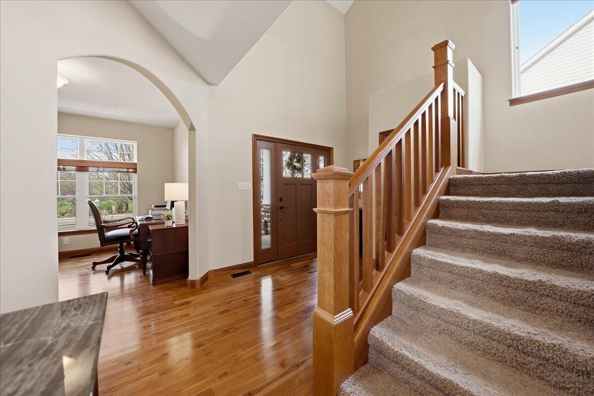 1153 Vale Park Road, Valparaiso, IN 46385; Image #4