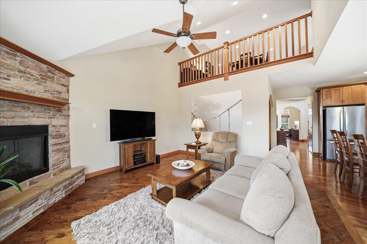1153 Vale Park Road, Valparaiso, IN 46385; Image #5