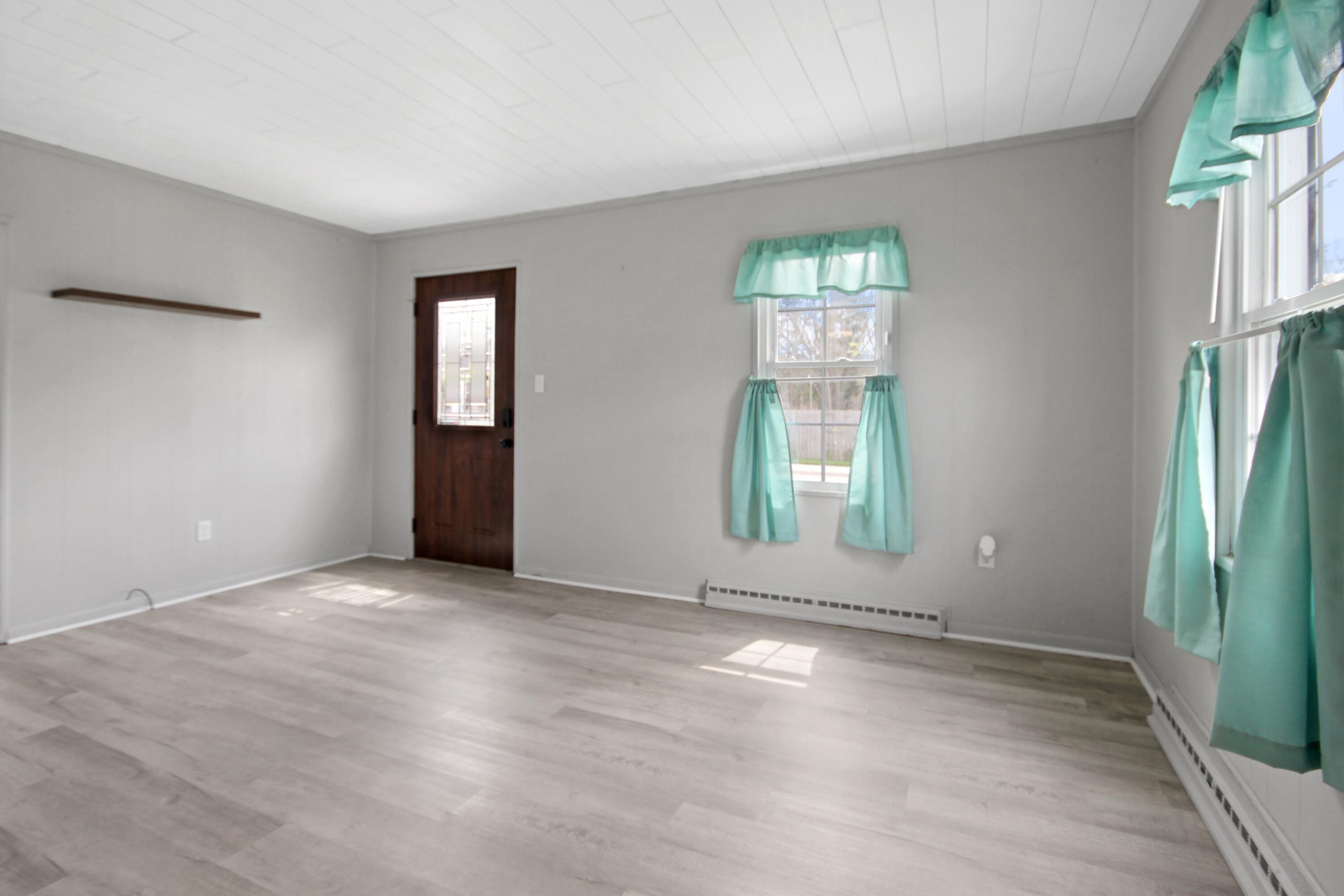 805 E Jefferson Avenue, La Porte, IN 46350; Image #17