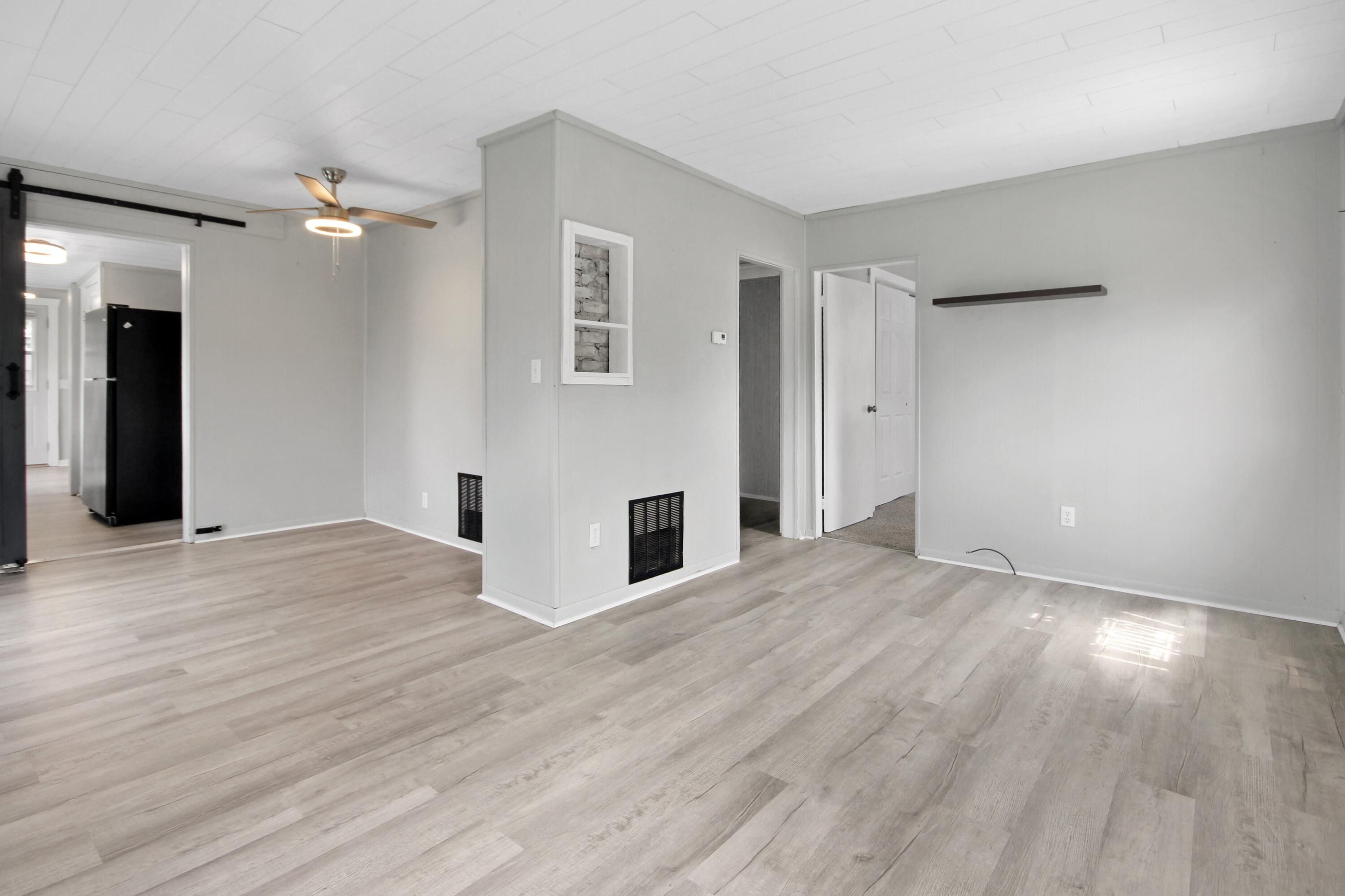 805 E Jefferson Avenue, La Porte, IN 46350; Image #18