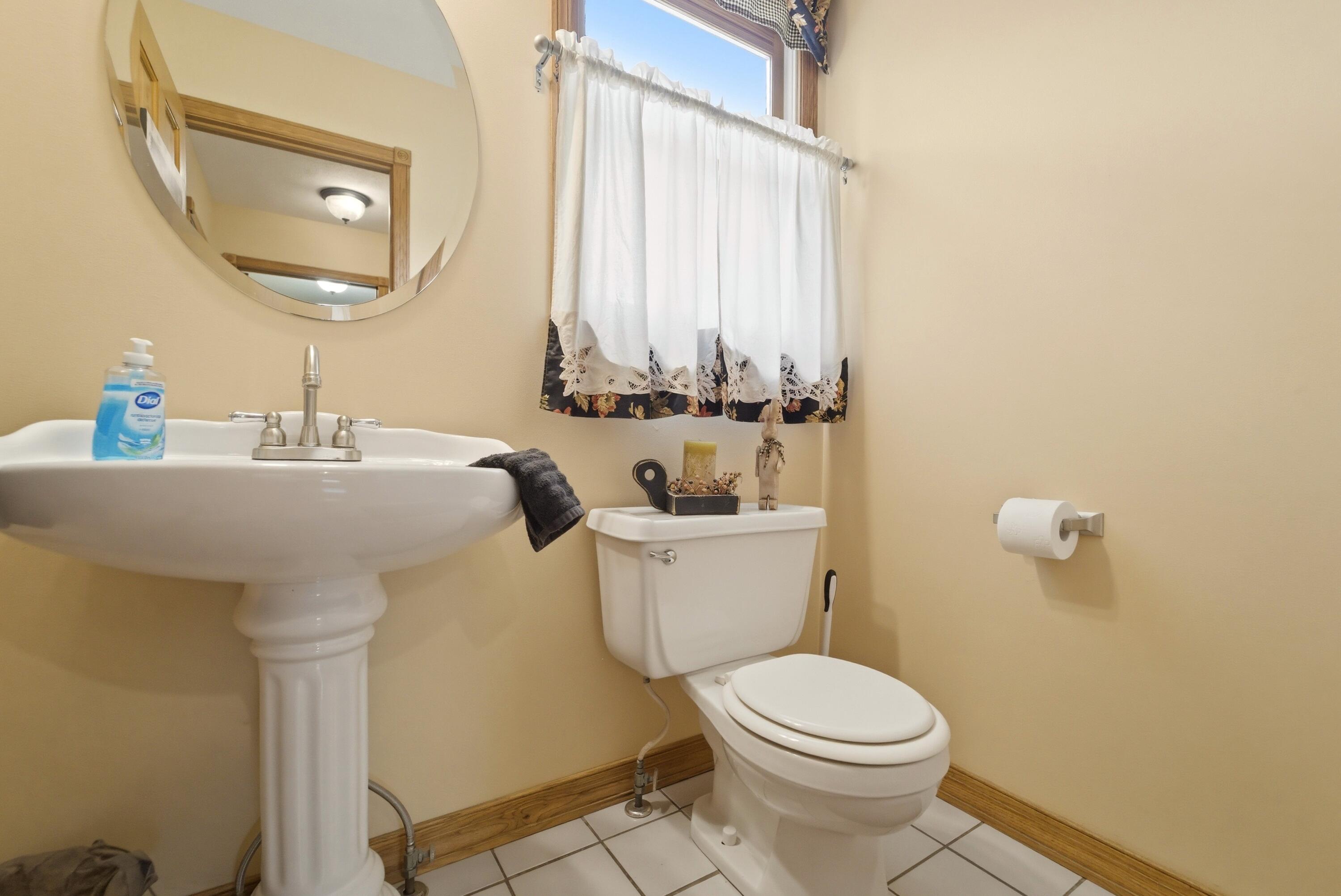 1388 N Cortland Lane, La Porte, IN 46350; Image #22