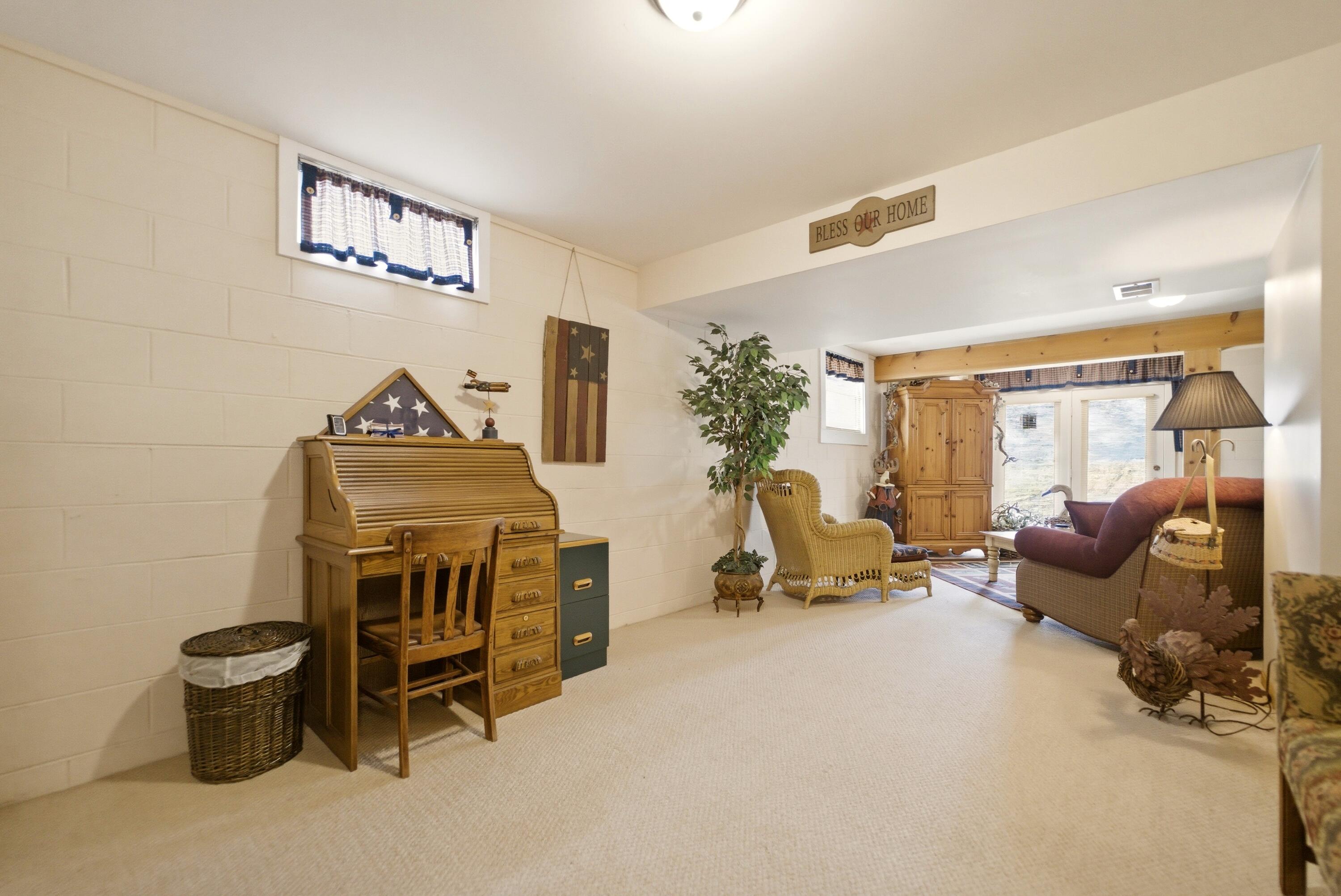 1388 N Cortland Lane, La Porte, IN 46350; Image #23