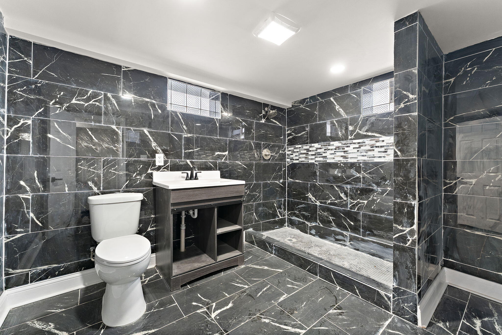 700 Ralston Street, Gary, IN 46406; Image #17