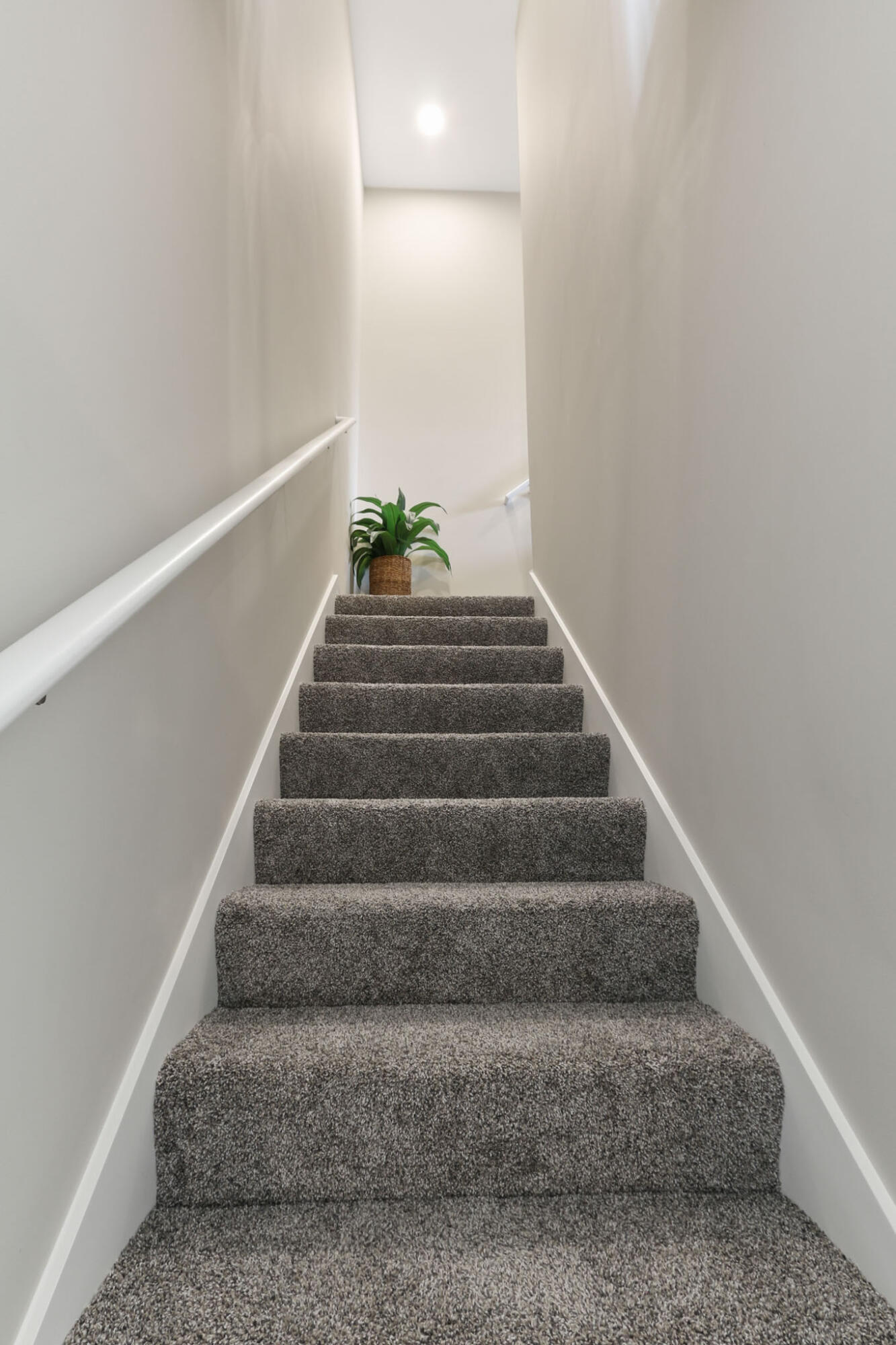 925 Paula Court, Hobart, IN 46342; Image #14