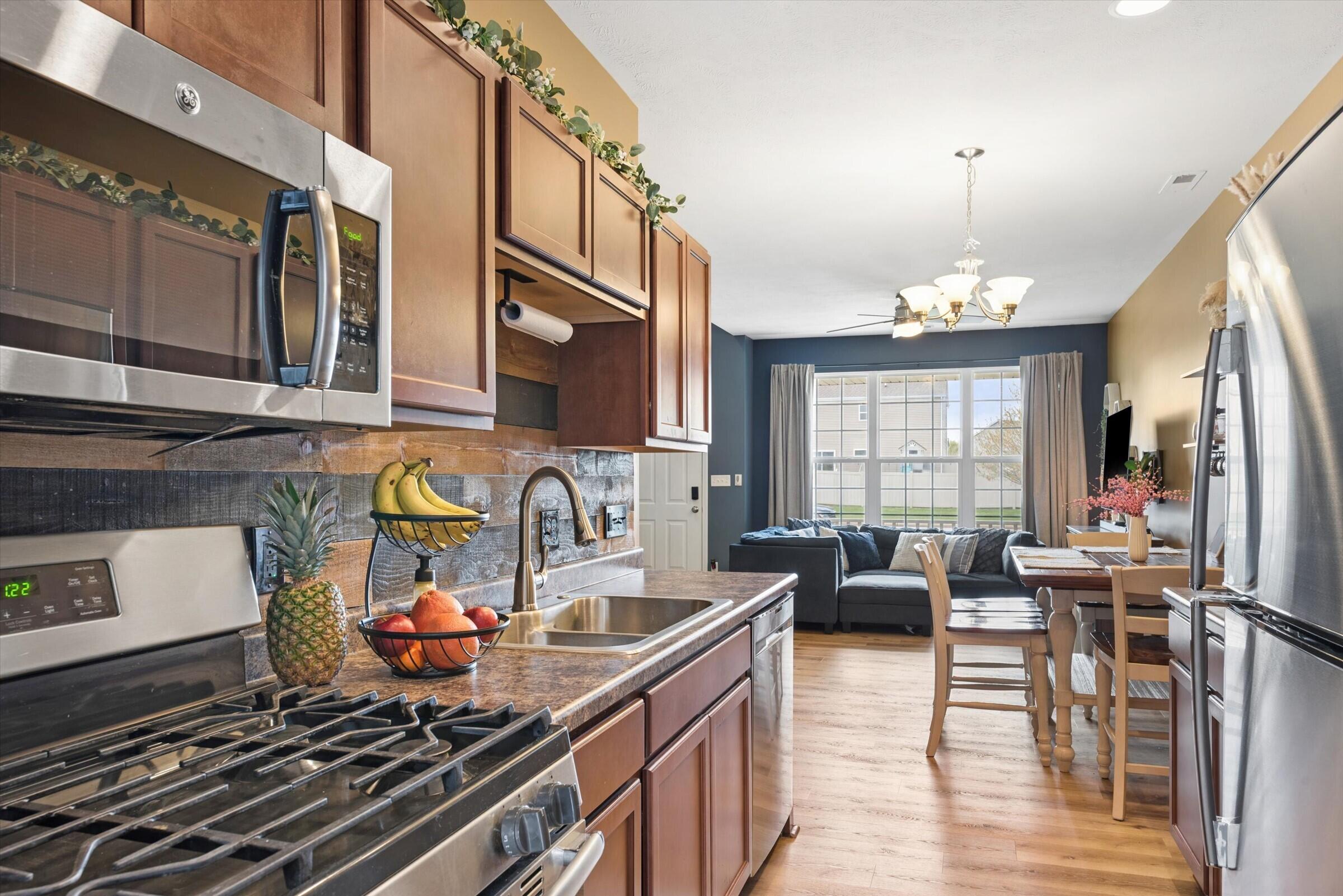 11419 Rhode Island Street, Crown Point, IN 46307; Image #5