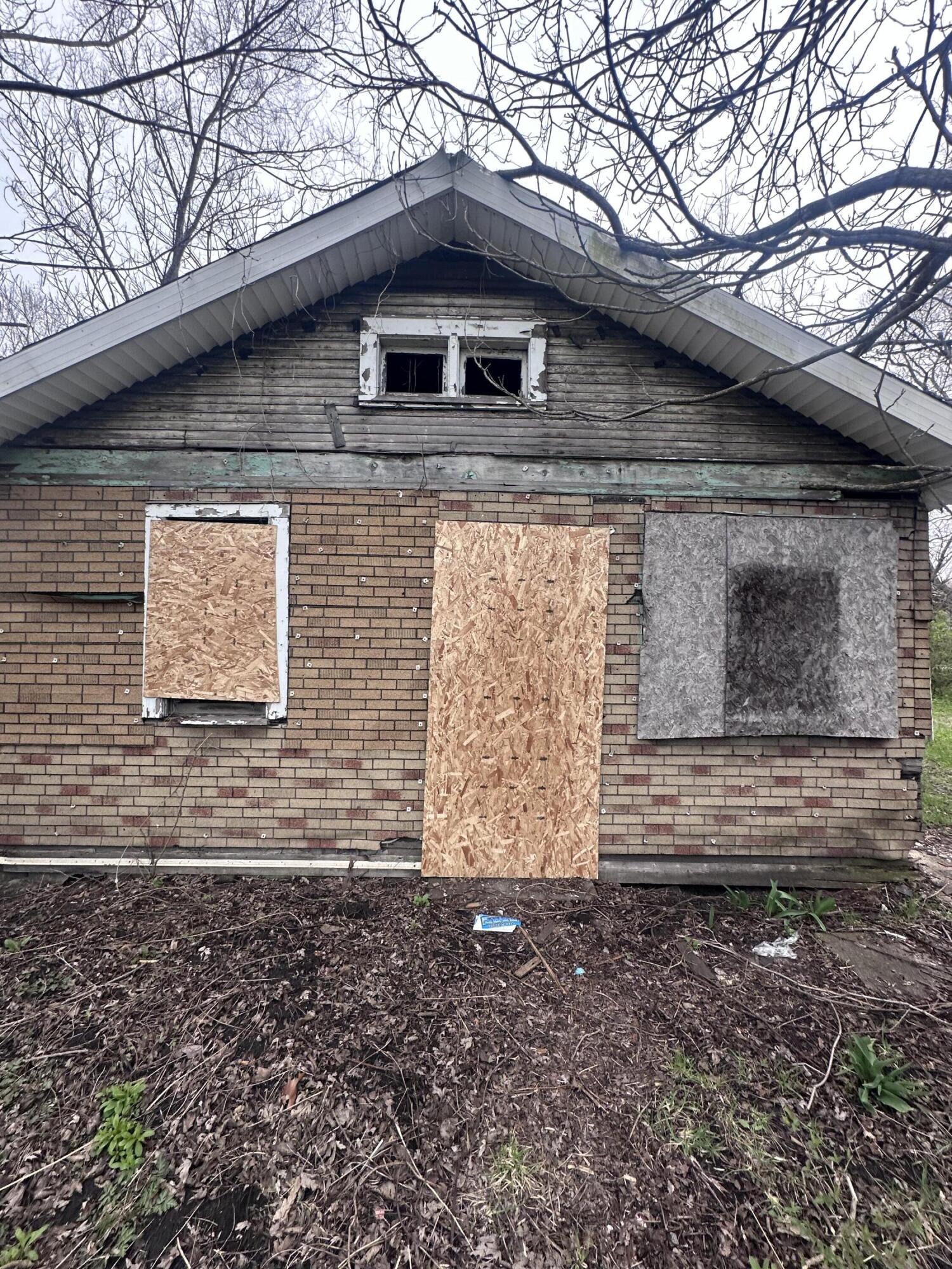 2322 Industrial Boulevard, Gary, IN 46407; Image #2