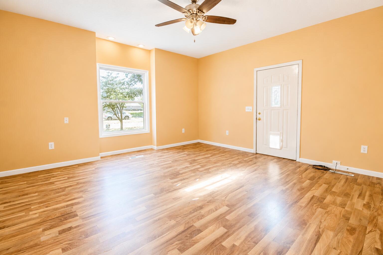 207 W Lake Street, Knox, IN 46534; Image #2