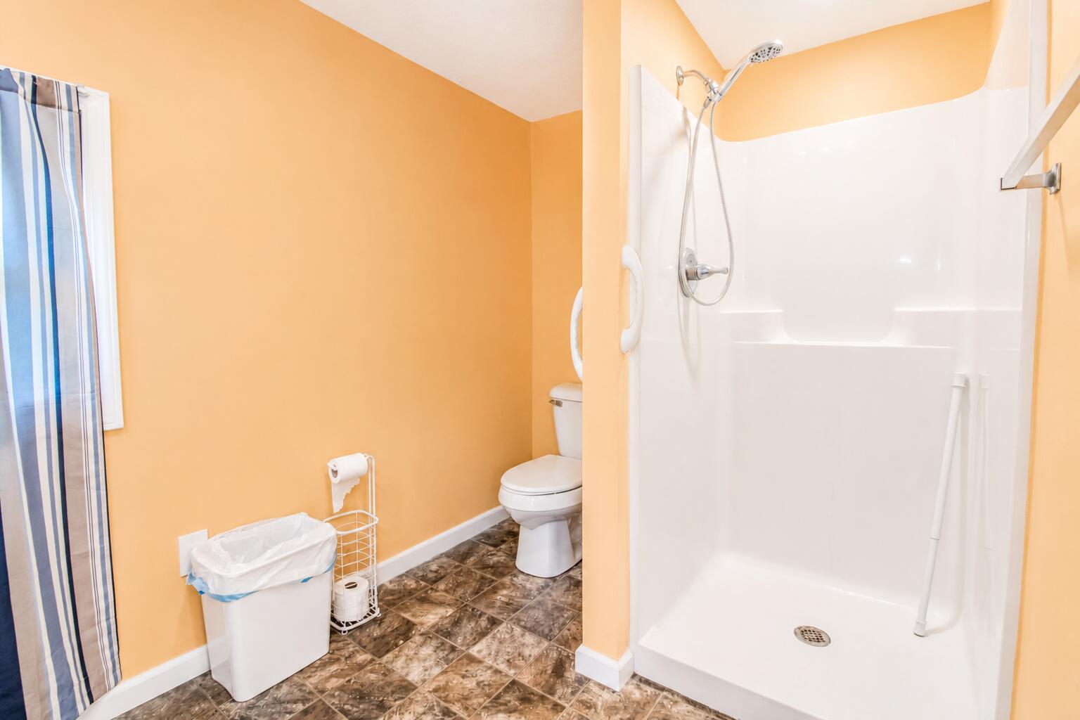207 W Lake Street, Knox, IN 46534; Image #7