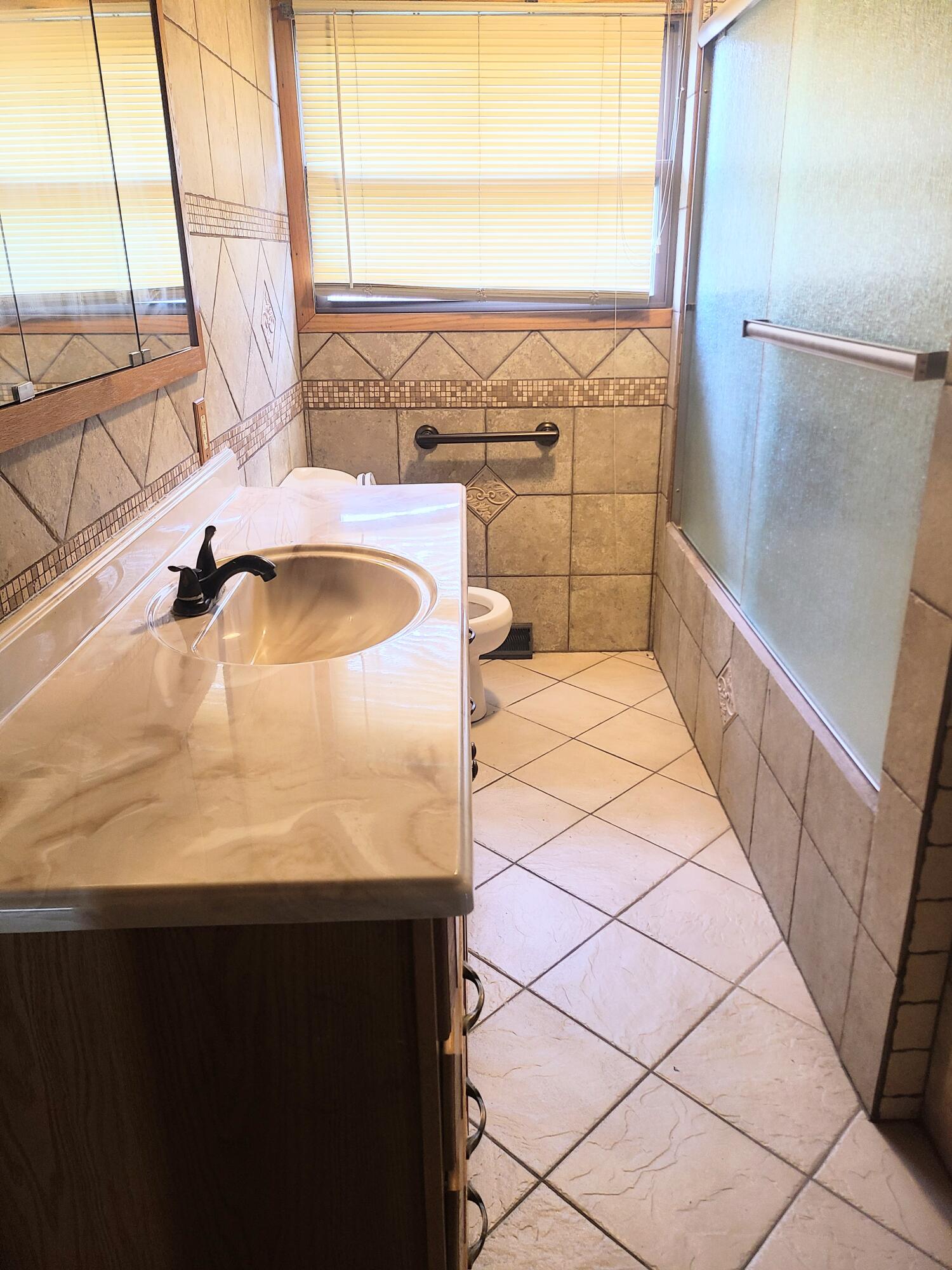 306 N Arbogast Street, Griffith, IN 46319; Image #12