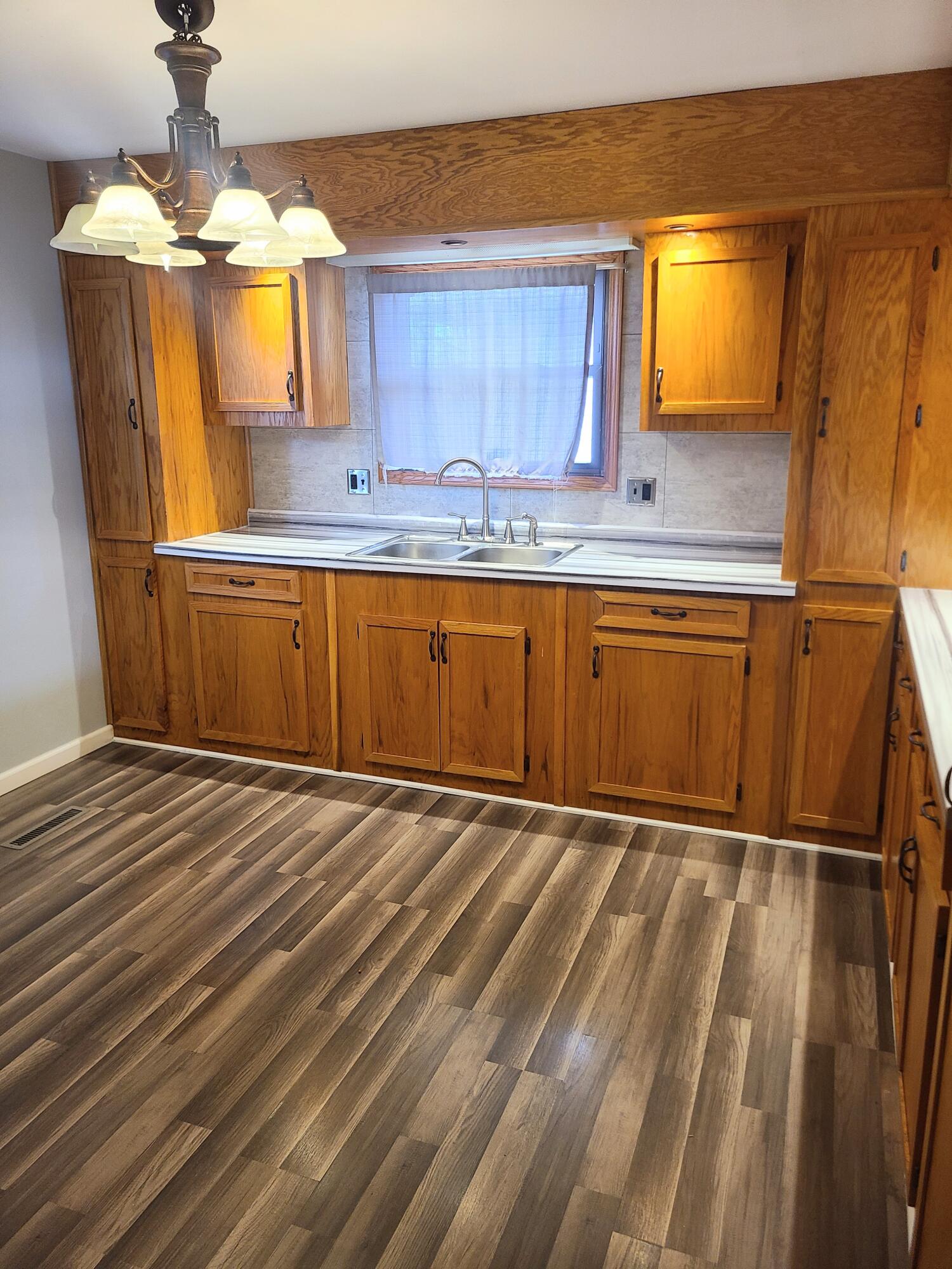 306 N Arbogast Street, Griffith, IN 46319; Image #4