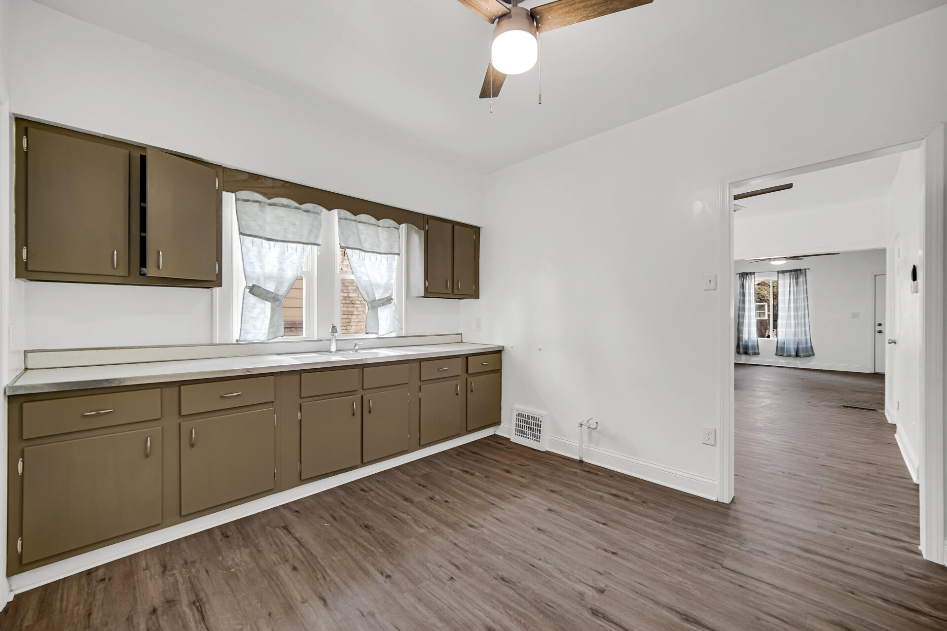 610 Highland Street, Hammond, IN 46320; Image #6