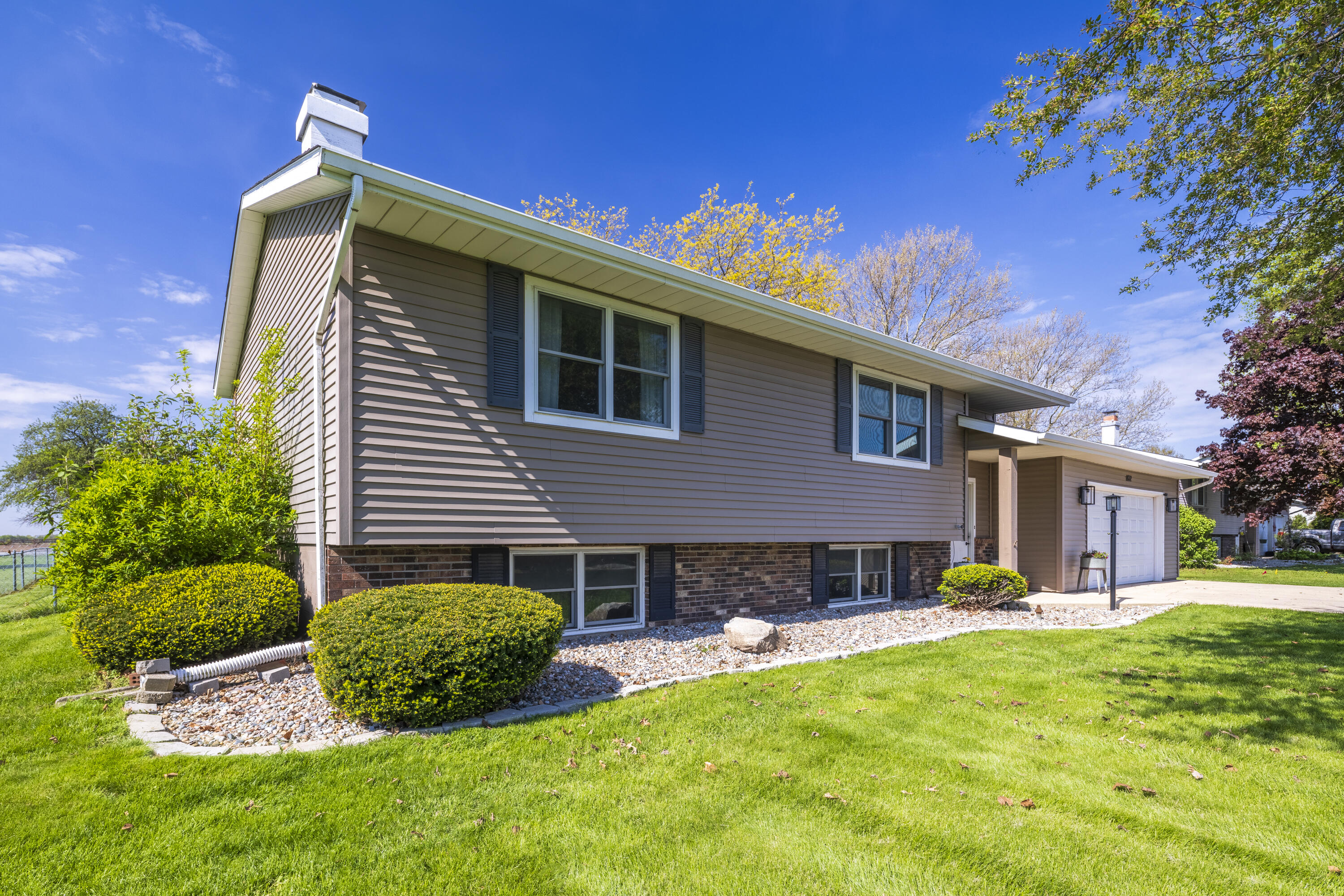 2672 E State Road 4, La Porte, IN 46350; Image #2