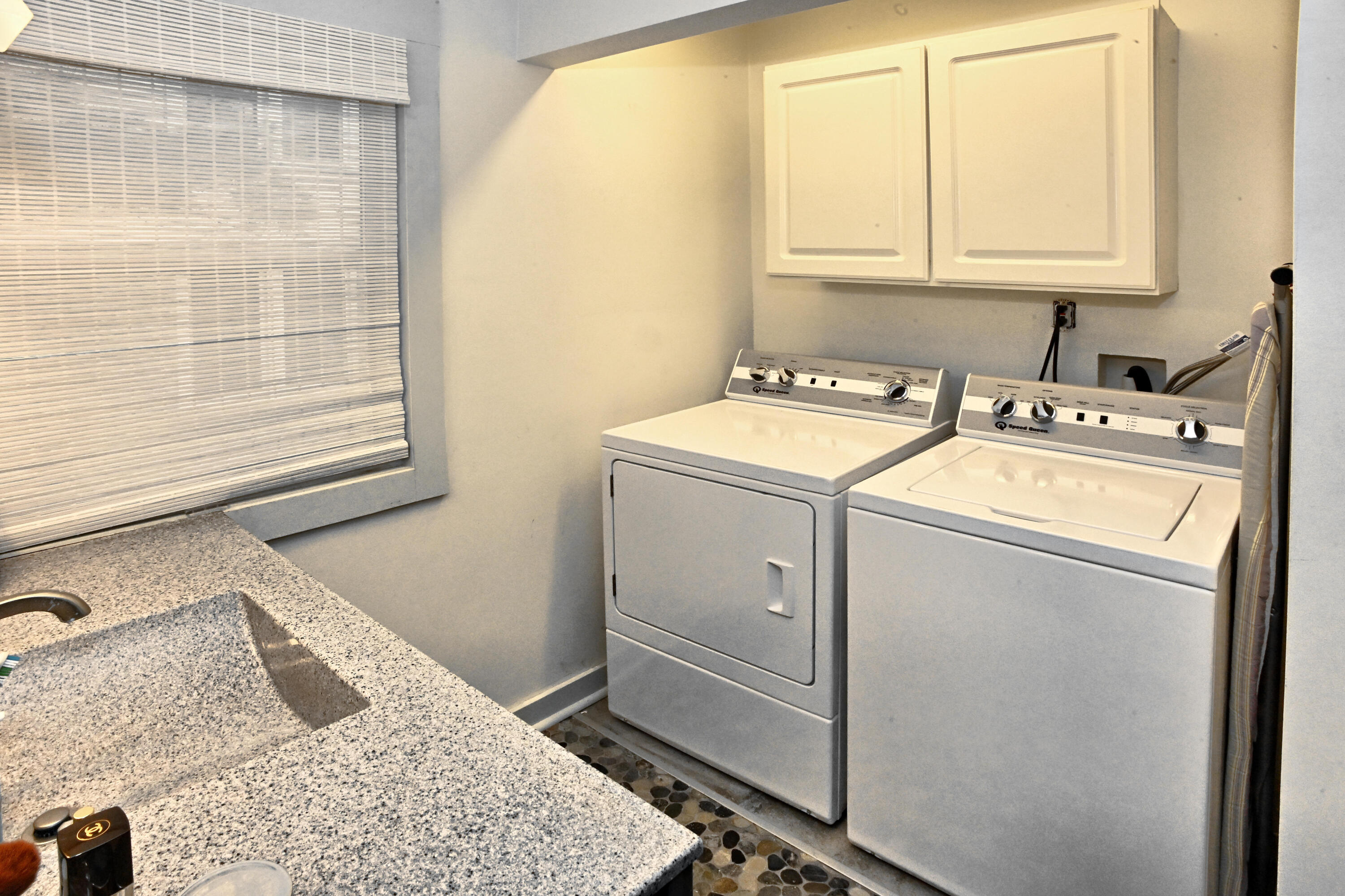 31 S Lake Shore County Road, Beverly Shores, IN 46301; Image #21