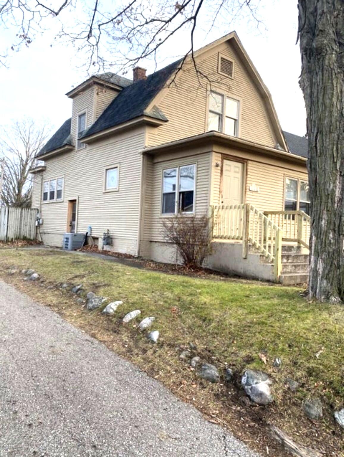 118 Dewey Street, Michigan City, IN 46360; Image #9