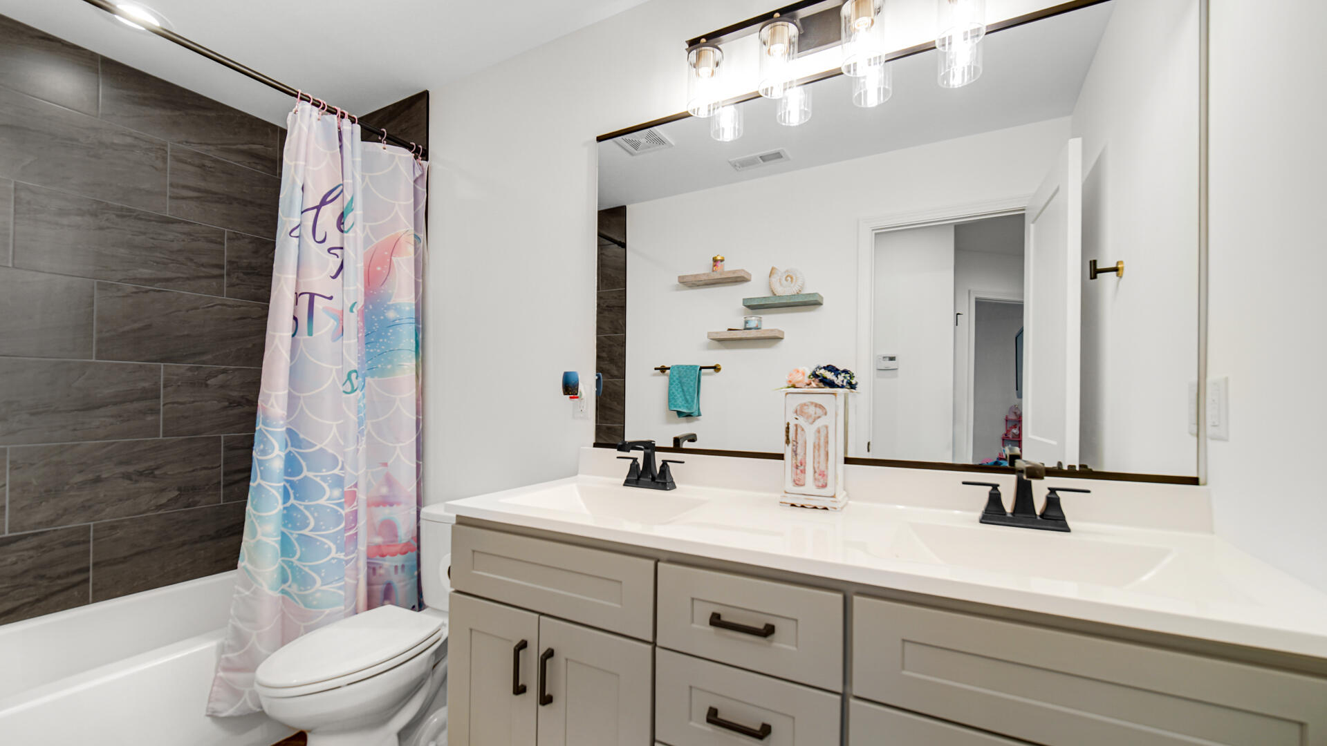 2207 Mary Lane, Valparaiso, IN 46383; Image #29