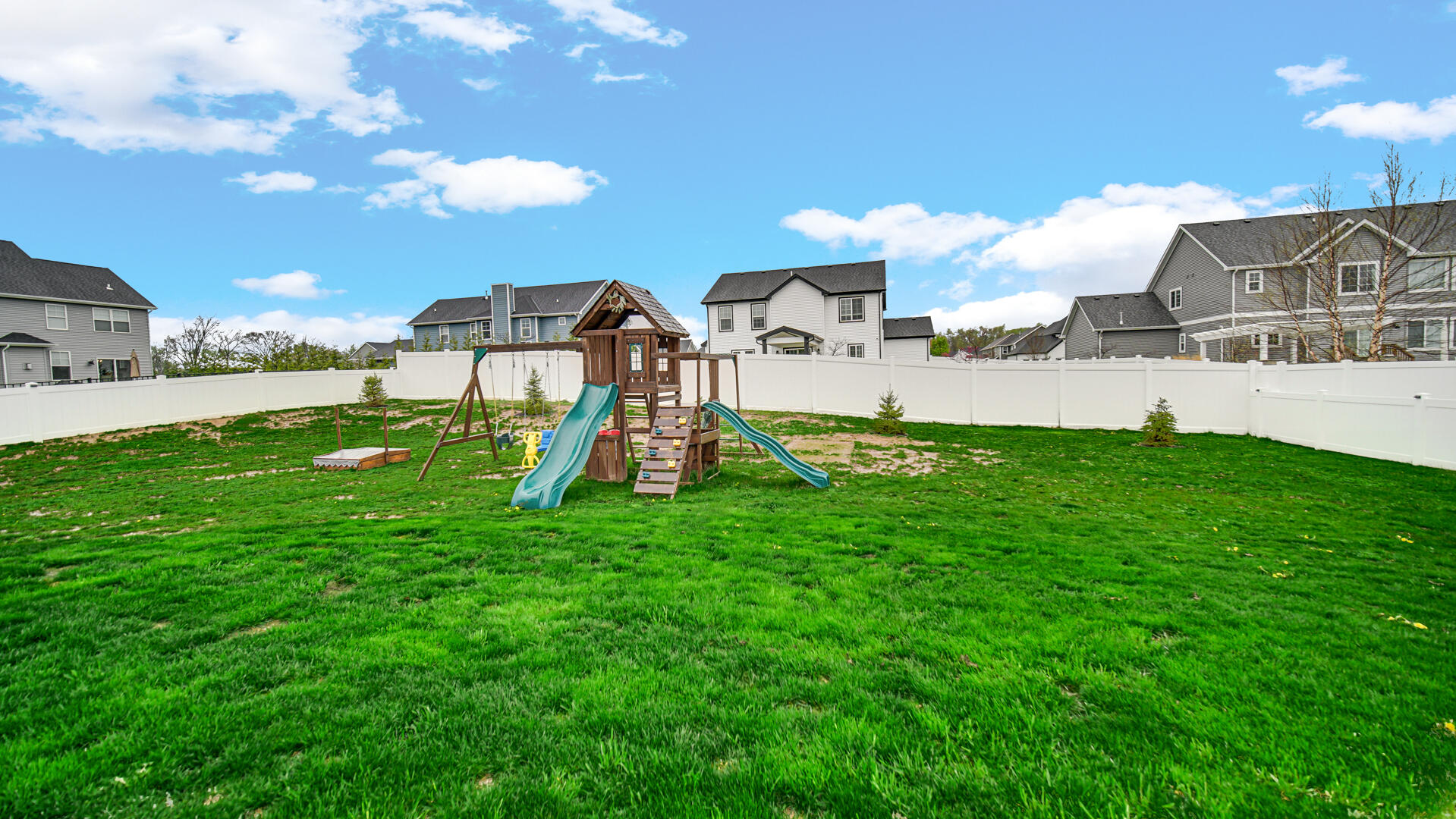 2207 Mary Lane, Valparaiso, IN 46383; Image #37