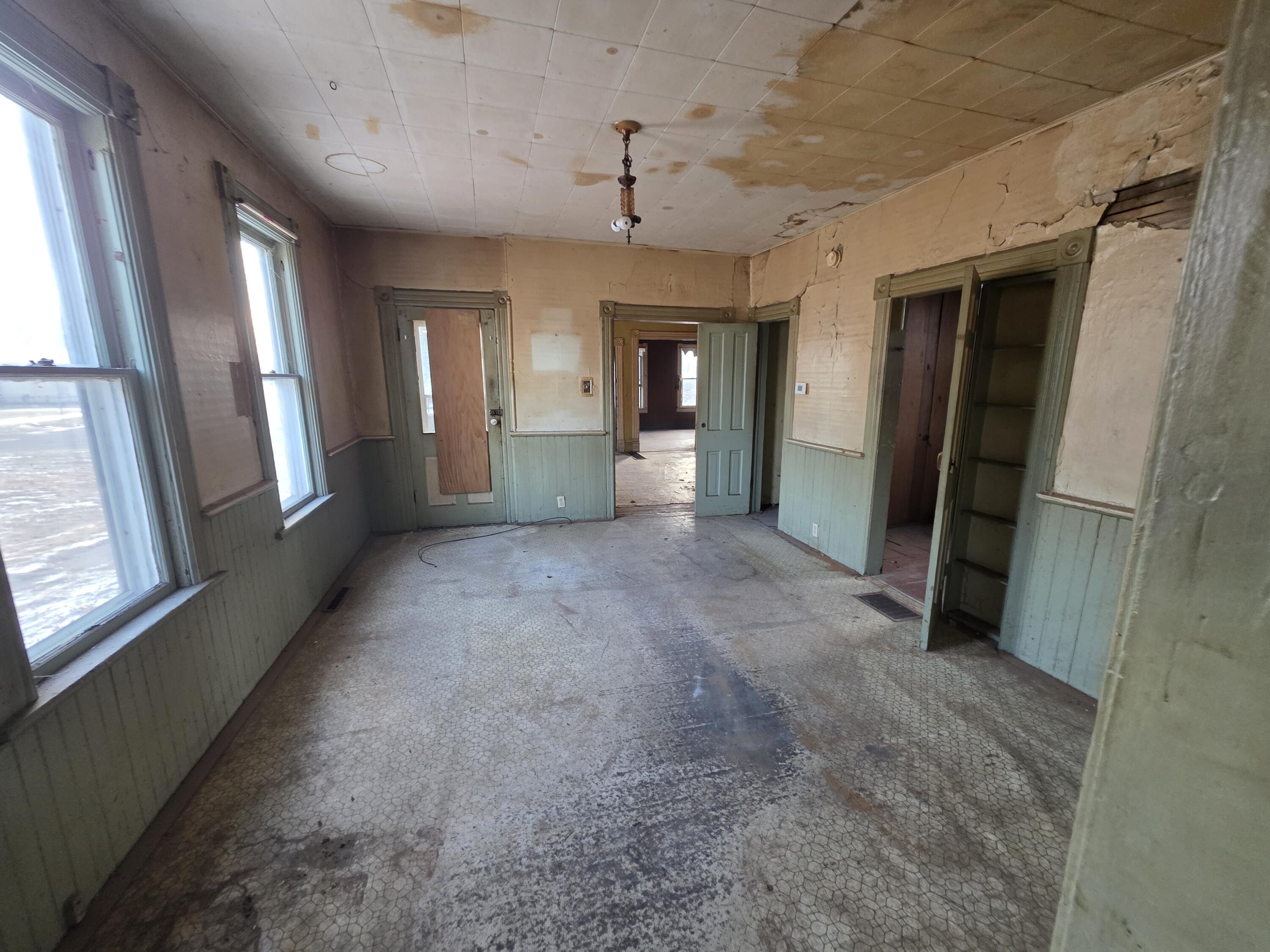 219 Grant Avenue, Michigan City, IN 46360; Image #7
