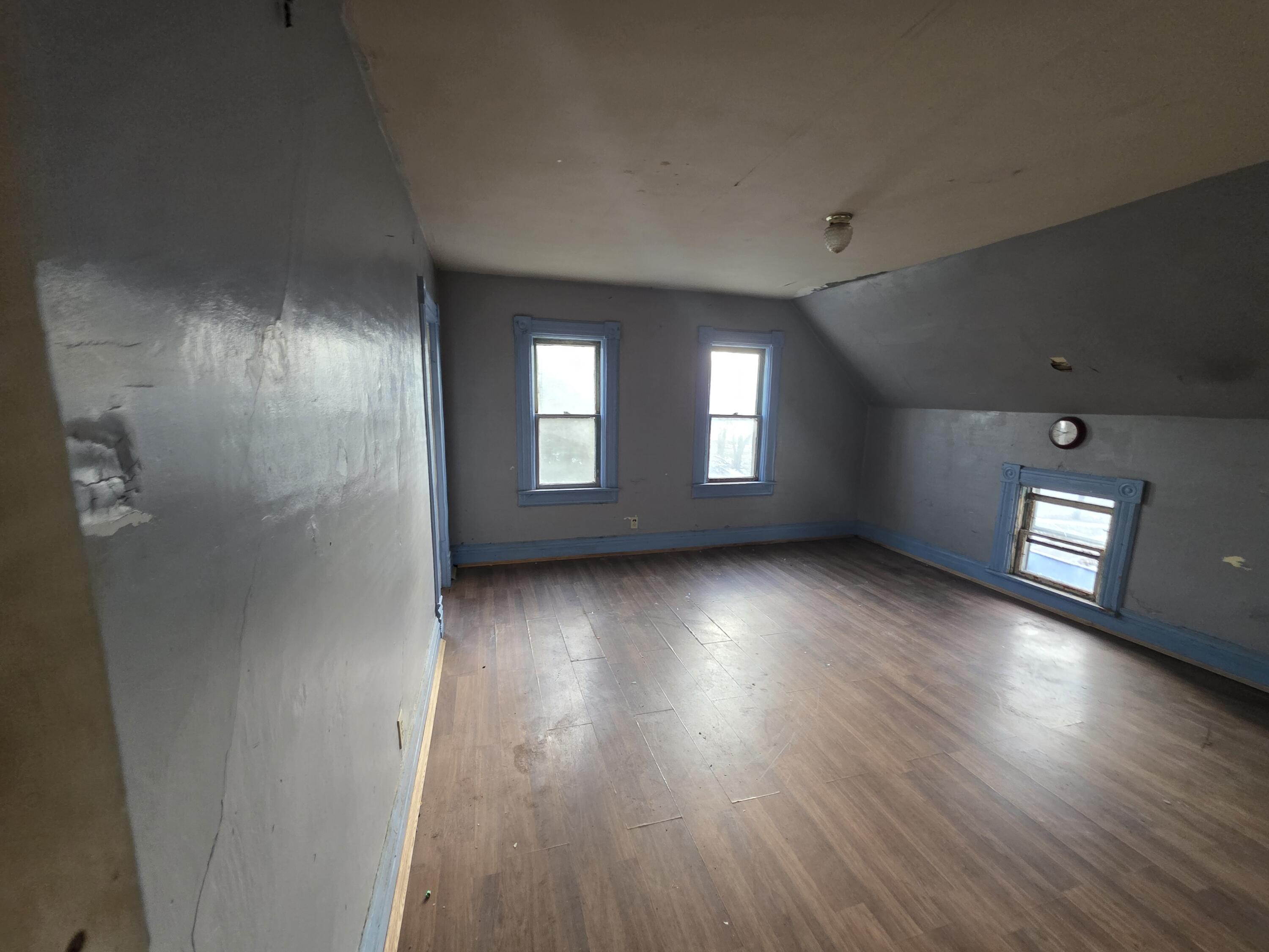 219 Grant Avenue, Michigan City, IN 46360; Image #9