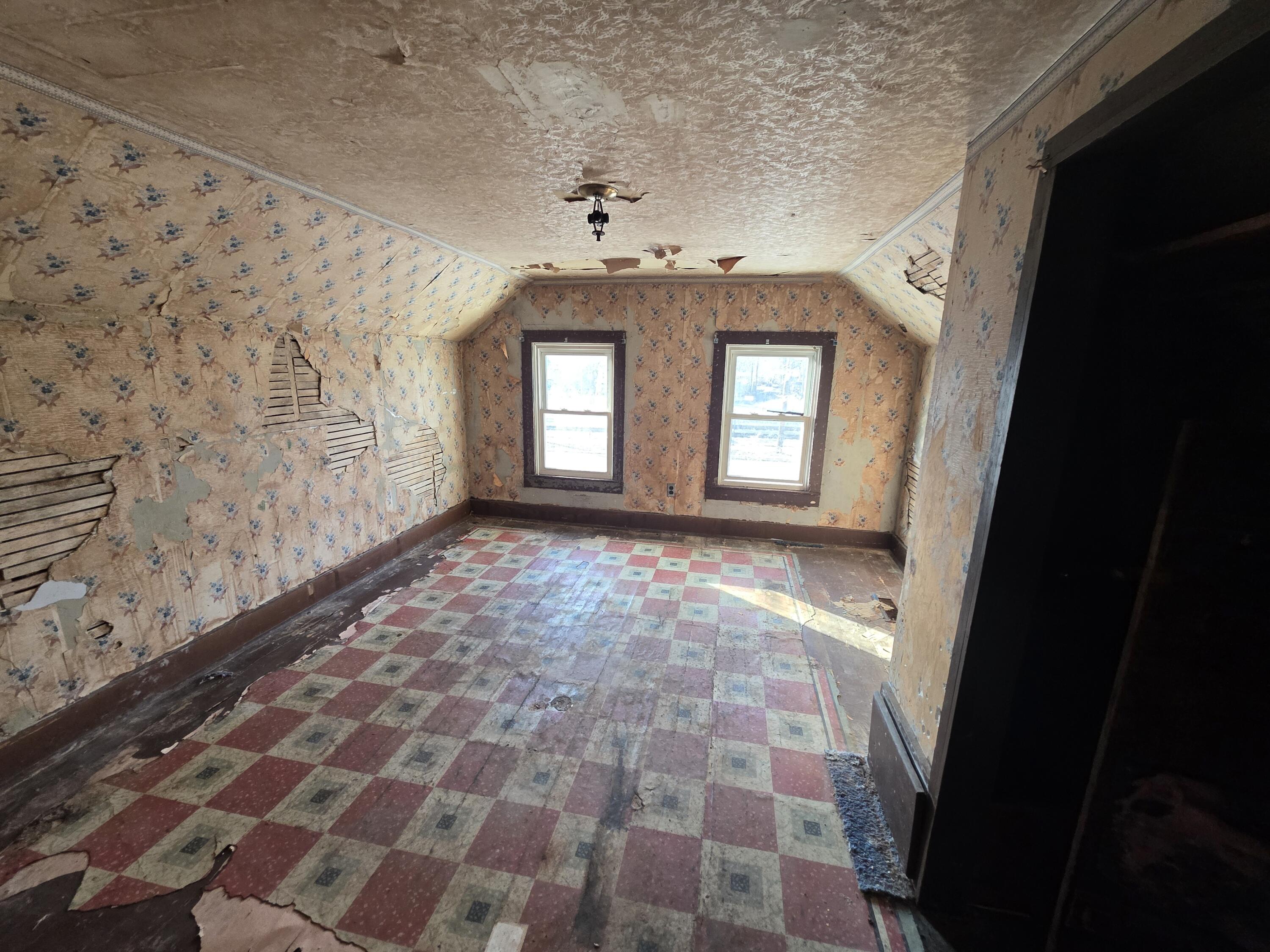 1217 W 10th Street, Michigan City, IN 46360; Image #7