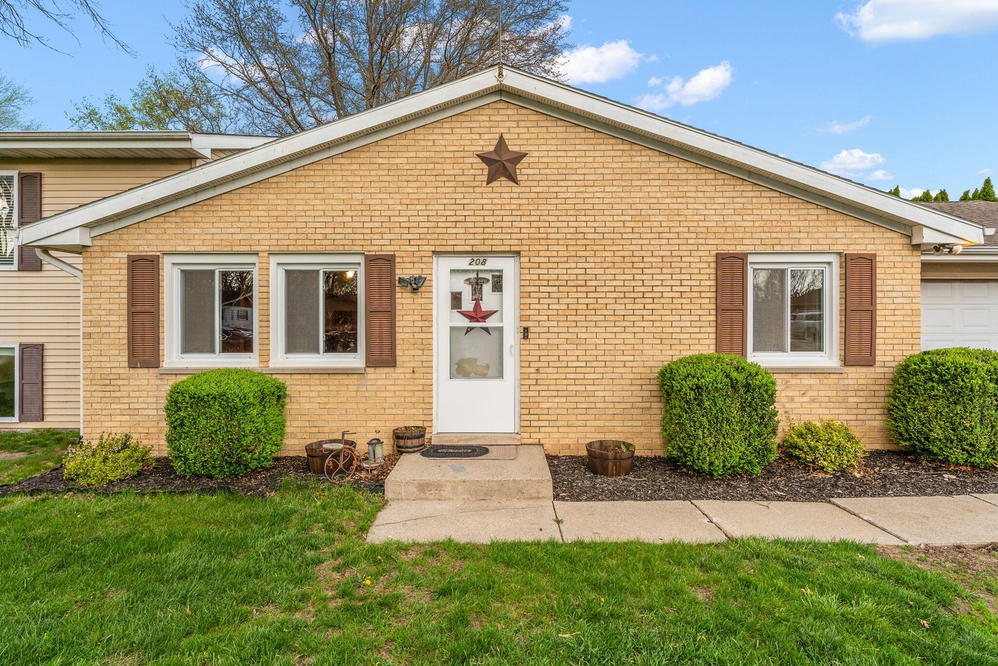 208 W Stevenson Street, Morocco, IN 47963; Image #2