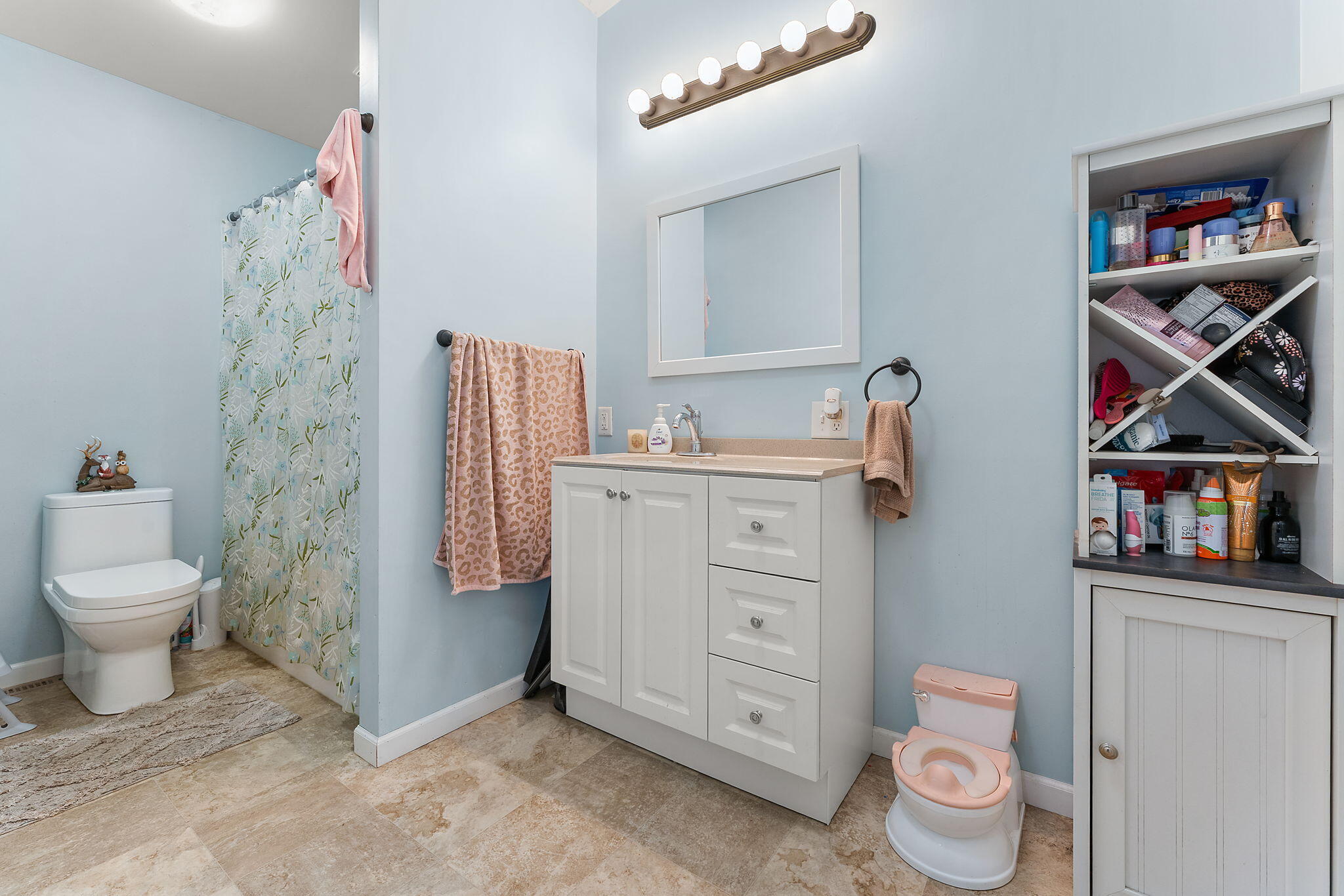 208 W Stevenson Street, Morocco, IN 47963; Image #21