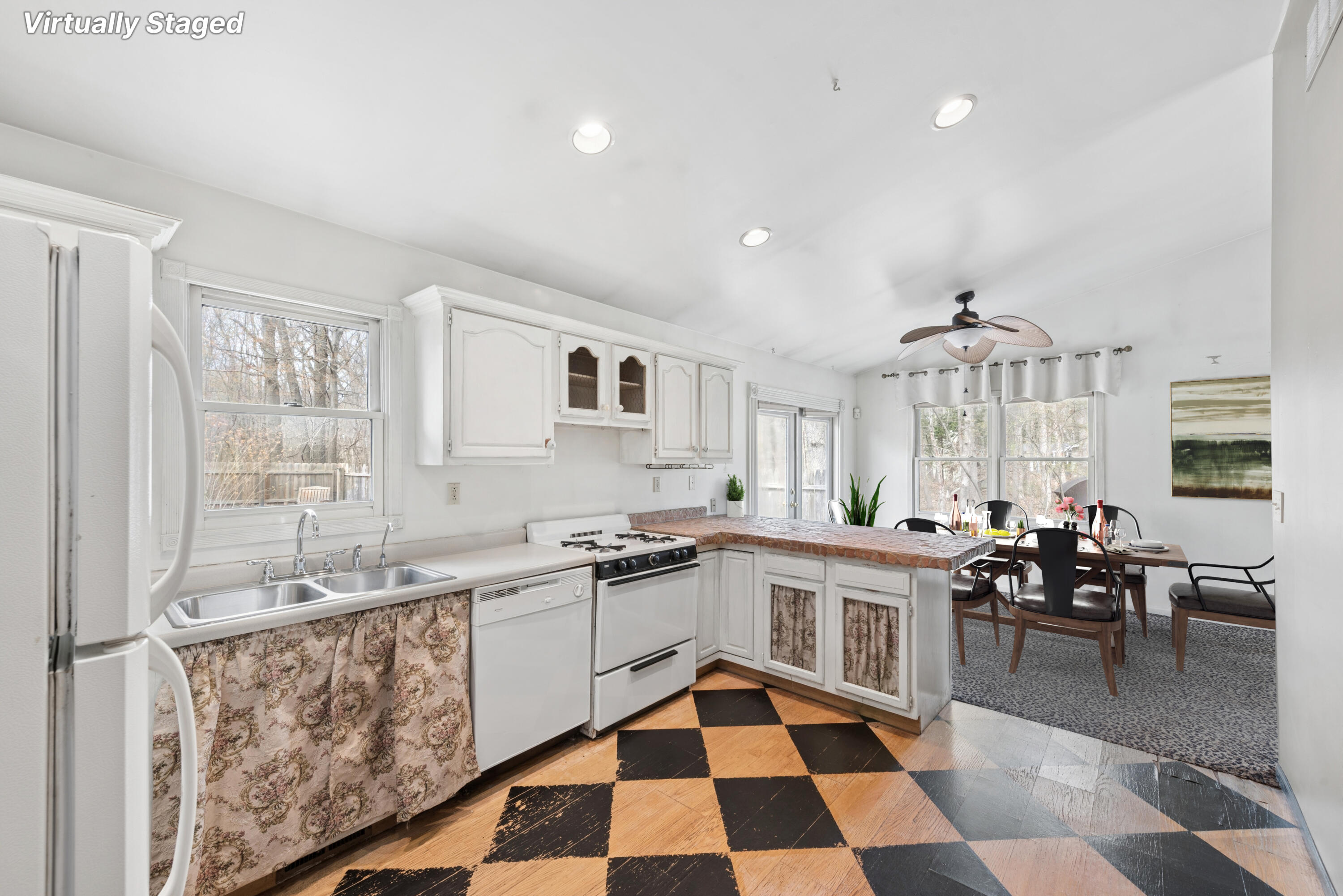 218 Chickadee Trail, Michigan City, IN 46360; Image #11
